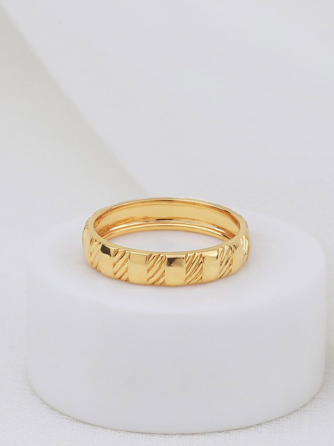 CANDERE A KALYAN JEWELLERS COMPANY BIS Hallmark Men 18KT (750) Gold Band Ring-2.47 gm
CANDERE A KALYAN JEWELLERS COMPANY BIS Hallmark Men 18KT (750) Gold Band Ring-2.47 gm