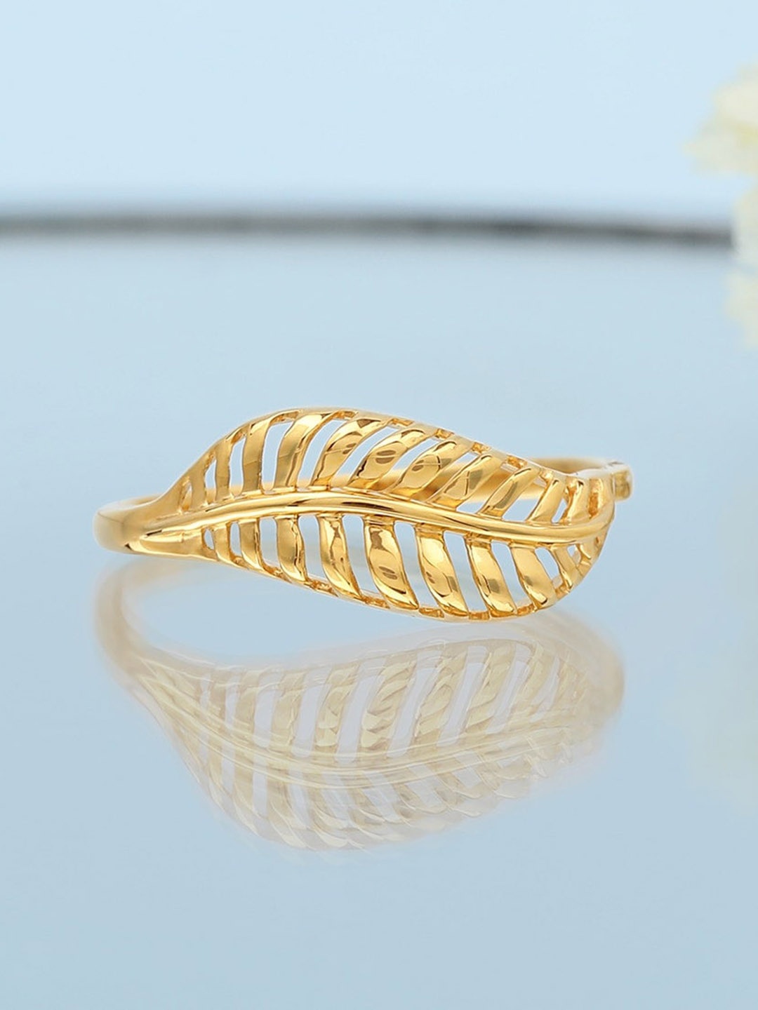 CANDERE A KALYAN JEWELLERS COMPANY BIS Hallmark 18KT (750) Gold Finger Ring-2.03 gm
CANDERE A KALYAN JEWELLERS COMPANY BIS Hallmark 18KT (750) Gold Finger Ring-2.03 gm