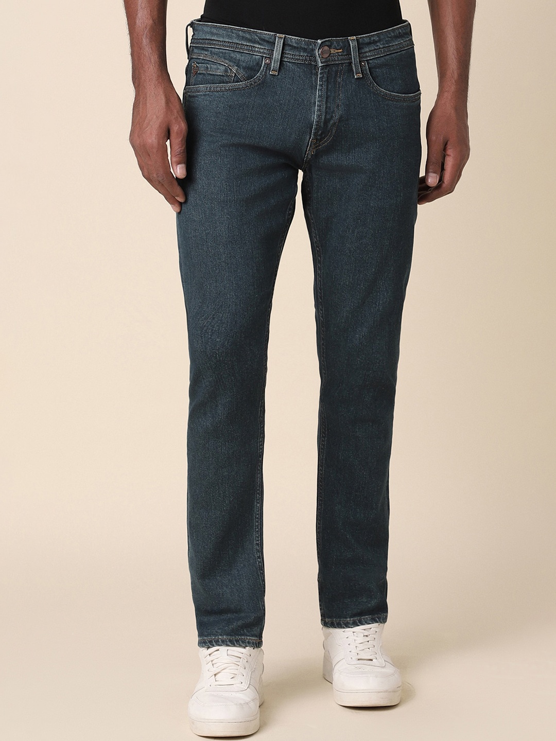 Allen Solly Men Clean Look Dark Shade No Fade Mid-Rise Slim Fit Non Stretchable Jeans, Navy blue
Allen Solly Men Clean Look Dark Shade No Fade Mid-Rise Slim Fit Non Stretchable Jeans, Navy blue