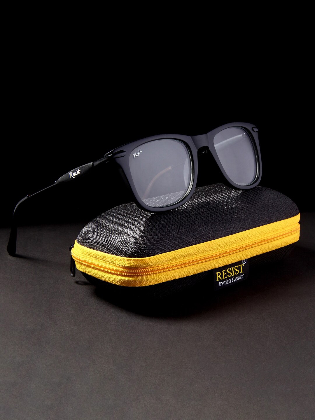 RESIST EYEWEAR Unisex Wayfarer Sunglasses with UV Protected Lens GENESIUS BF DN3, Transparent
RESIST EYEWEAR Unisex Wayfarer Sunglasses with UV Protected Lens GENESIUS BF DN3, Transparent