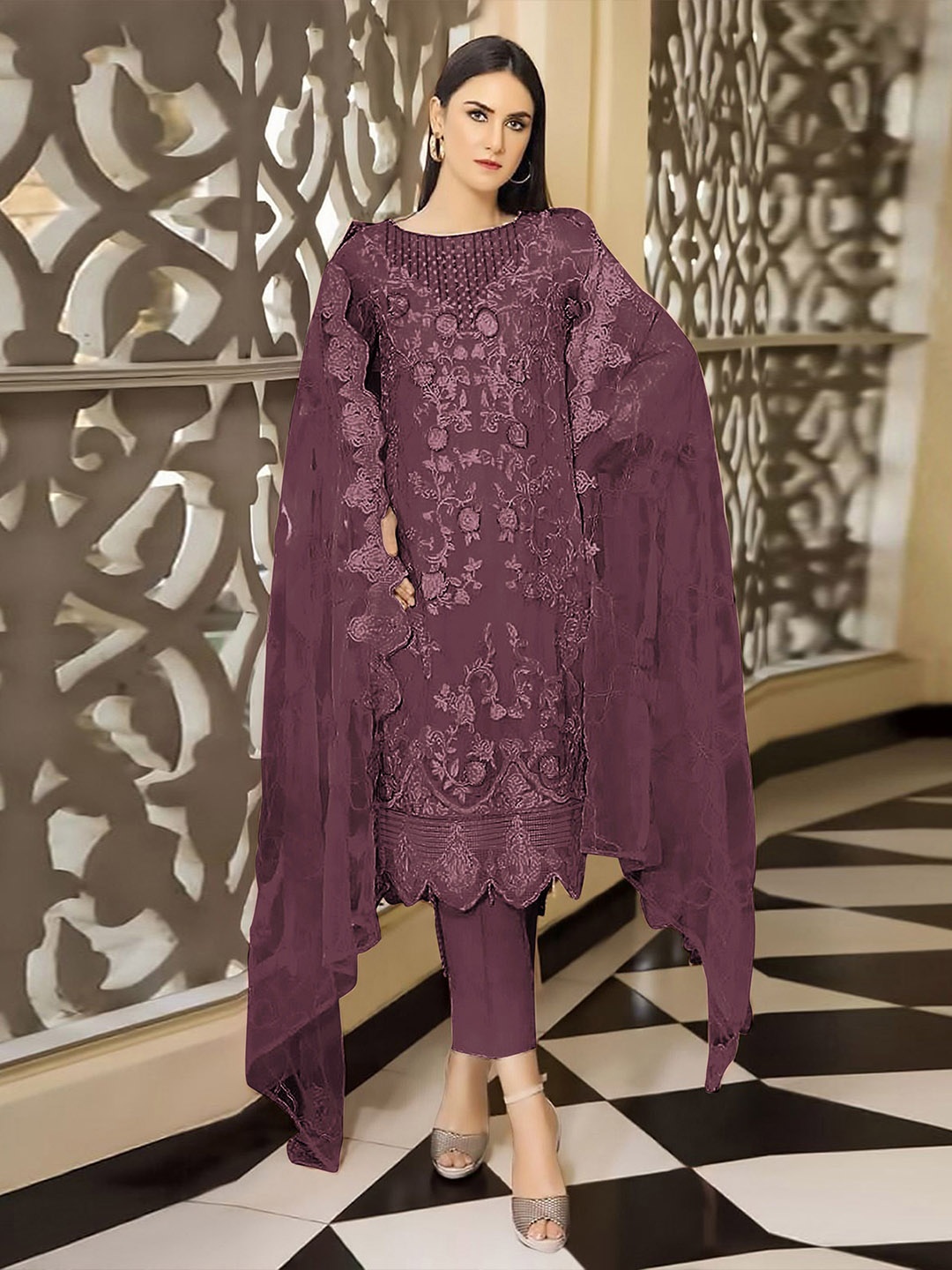 ODETTE Women Floral Embroidered Regular Mirror Work Kurta with Trousers & With Dupatta, Violet
ODETTE Women Floral Embroidered Regular Mirror Work Kurta with Trousers & With Dupatta, Violet