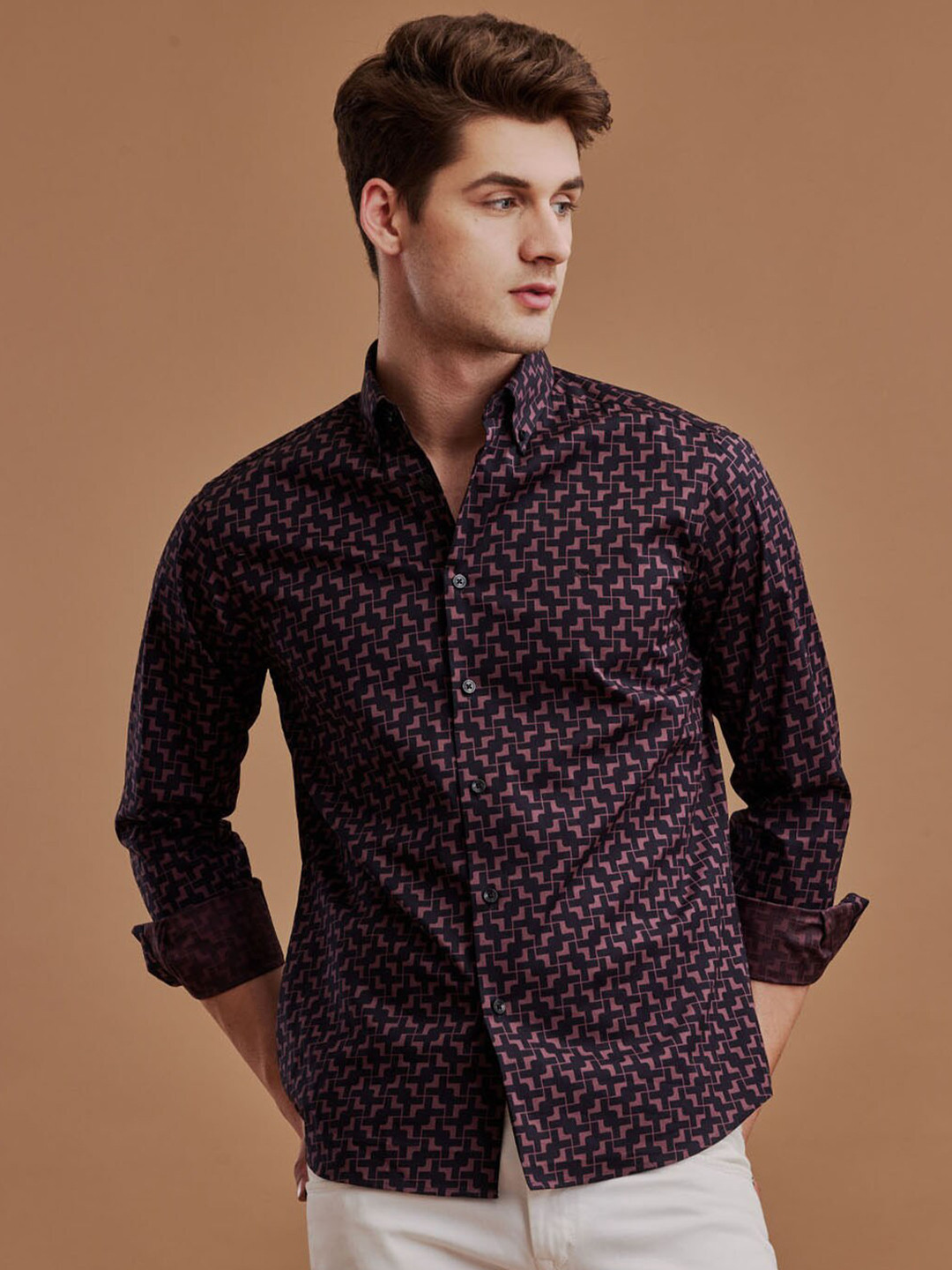 Aldeno Comfort Geometric Printed Button-Down Collar Long Sleeves Cotton Casual Shirt, Purple
Aldeno Comfort Geometric Printed Button-Down Collar Long Sleeves Cotton Casual Shirt, Purple