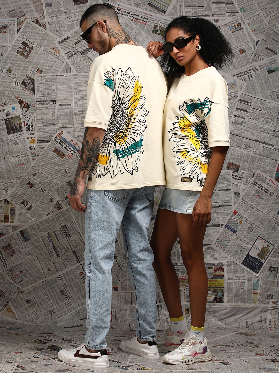 Stormborn Unisex Graphic Printed Drop-Shoulder Sleeves Cotton Oversized T-shirt, Off white
Stormborn Unisex Graphic Printed Drop-Shoulder Sleeves Cotton Oversized T-shirt, Off white