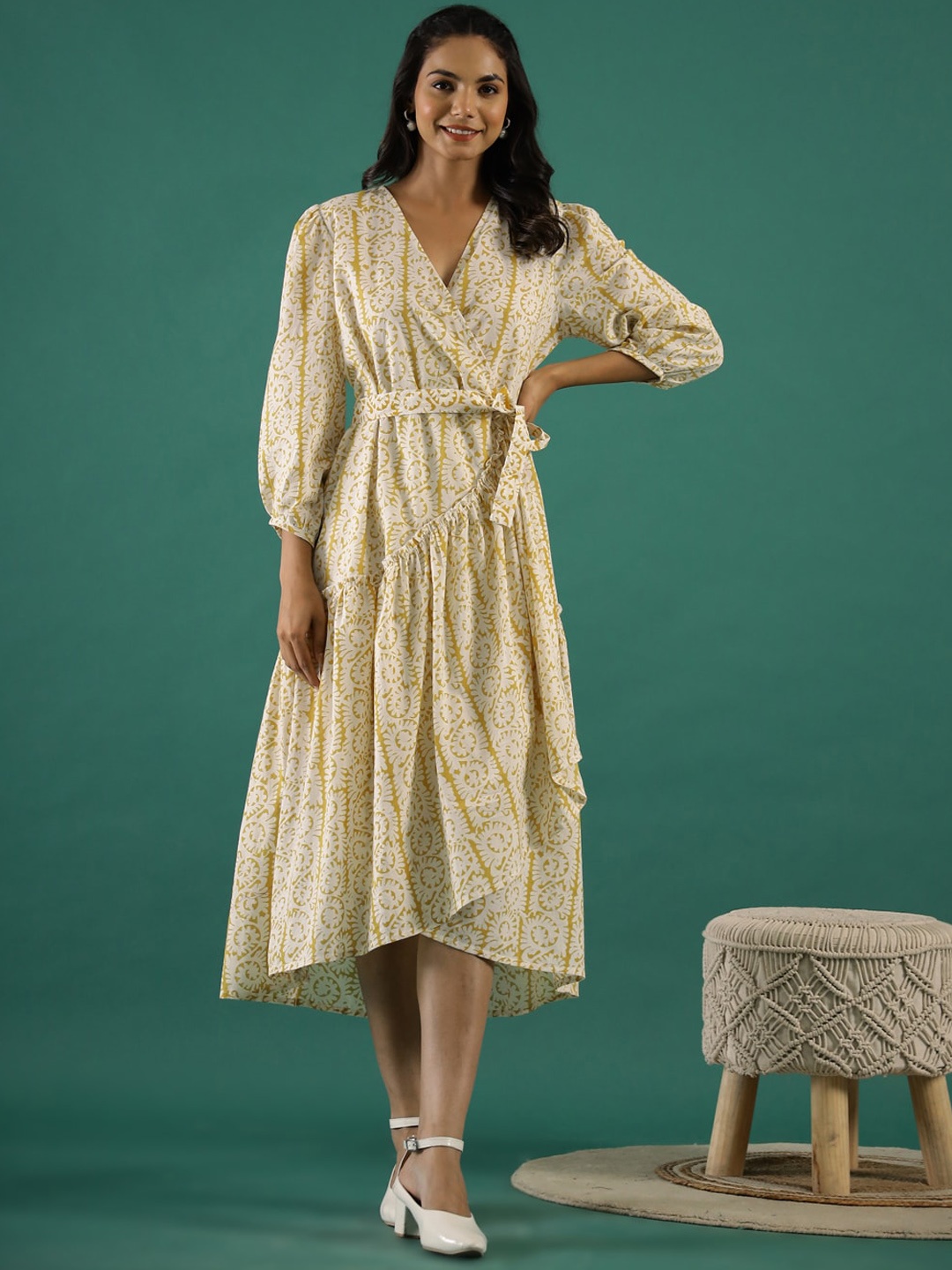 SANSKRUTIHOMES Ethnic Motifs Printed Puff Sleeves Tiered Cotton Wrap Midi Ethnic Dress, Yellow
SANSKRUTIHOMES Ethnic Motifs Printed Puff Sleeves Tiered Cotton Wrap Midi Ethnic Dress, Yellow