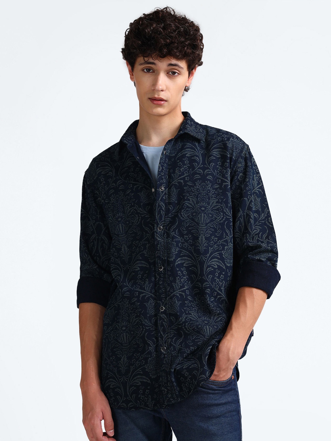 Flying Machine Floral Printed Slim Fit Spread Collar Pure Cotton Casual Shirt, Black
Flying Machine Floral Printed Slim Fit Spread Collar Pure Cotton Casual Shirt, Black