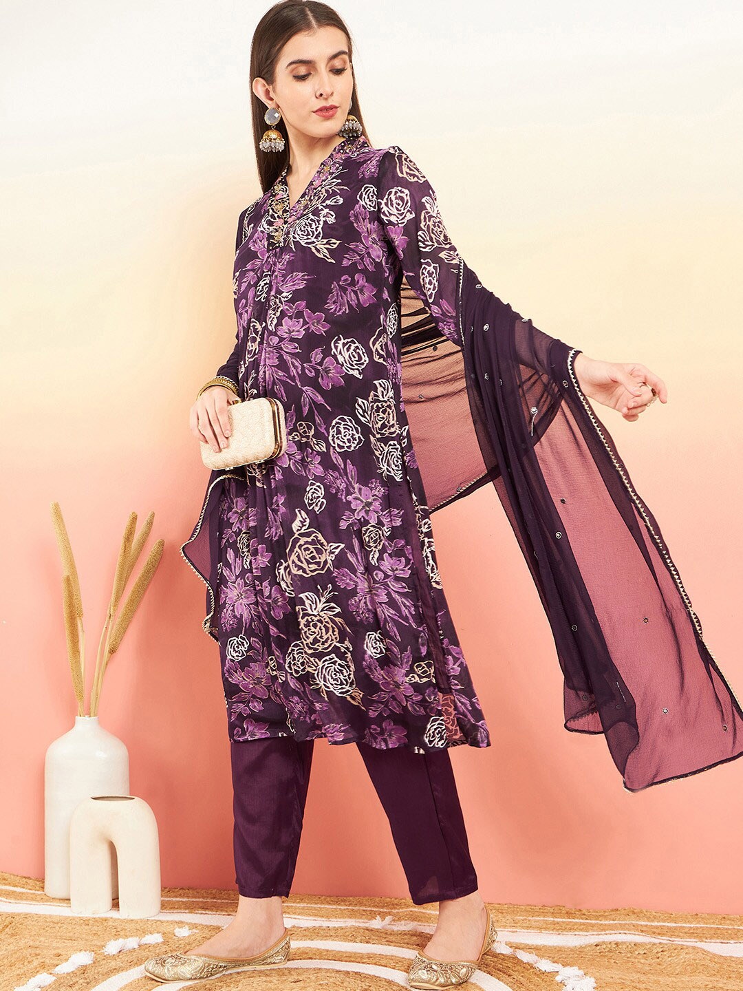 Ishin Floral Printed Sequinned Silk Georgette Straight Kurta With Trousers & Dupatta, Burgundy
Ishin Floral Printed Sequinned Silk Georgette Straight Kurta With Trousers & Dupatta, Burgundy
