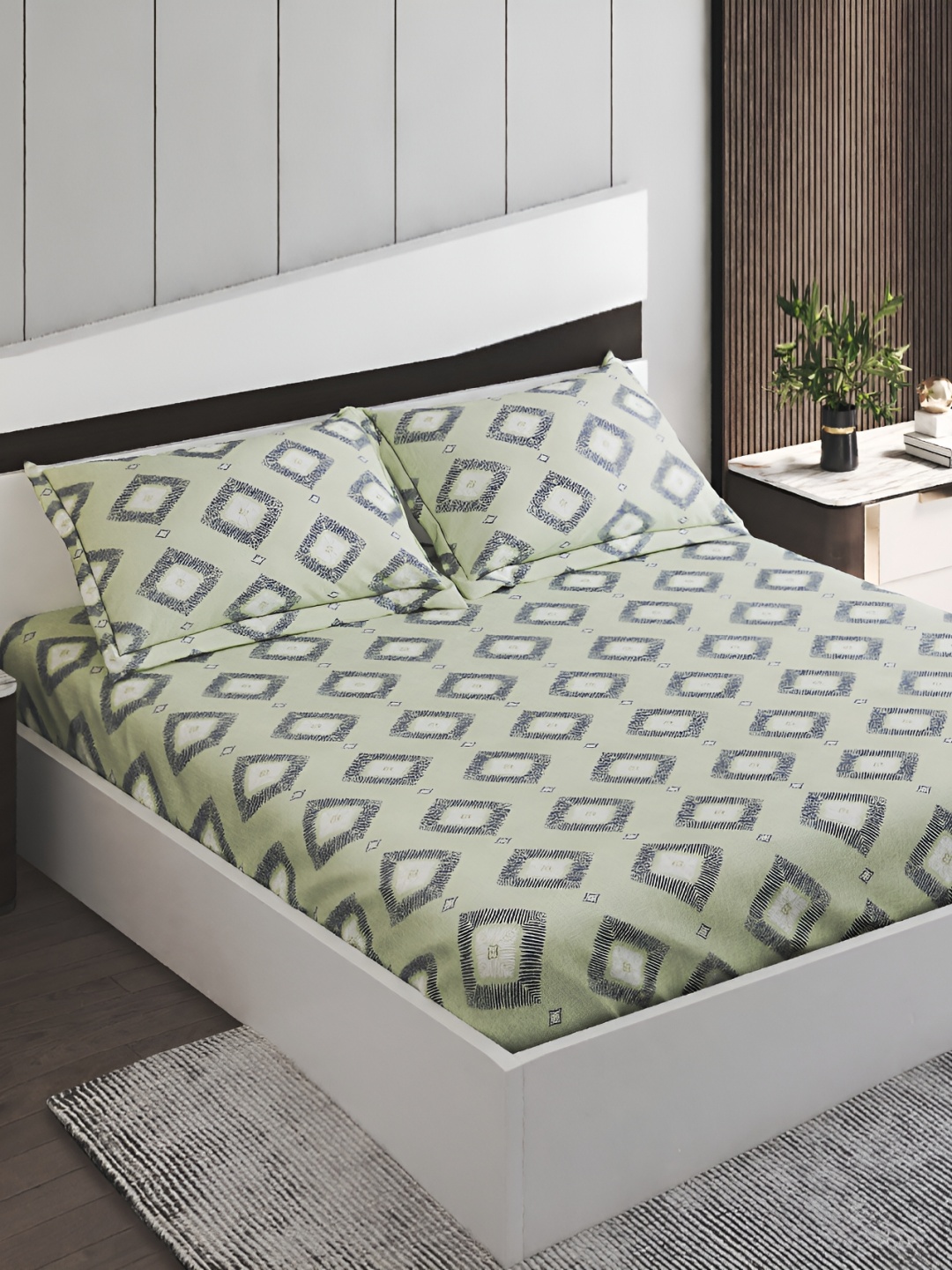 Home Centre Corsica Heather Green 220 TC Microfiber Queen Bedsheet with 2 Pillow Covers
Home Centre Corsica Heather Green 220 TC Microfiber Queen Bedsheet with 2 Pillow Covers
