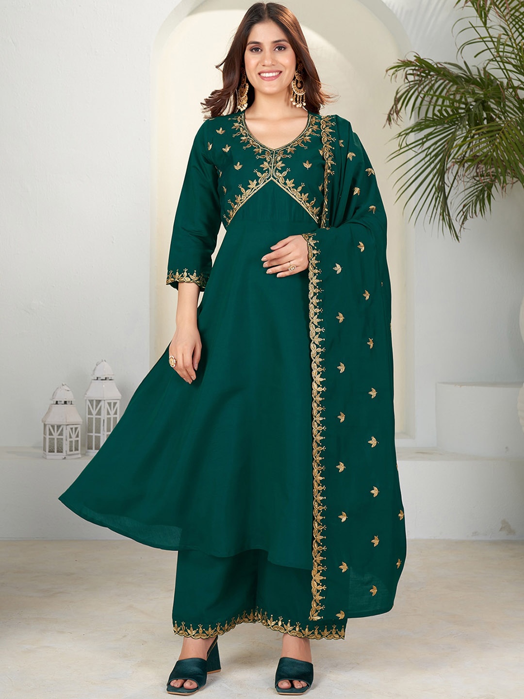 KALINI Ethnic Motifs Embroidered Regular A Line Kurta With Palazzos & Dupatta, Green
KALINI Ethnic Motifs Embroidered Regular A Line Kurta With Palazzos & Dupatta, Green