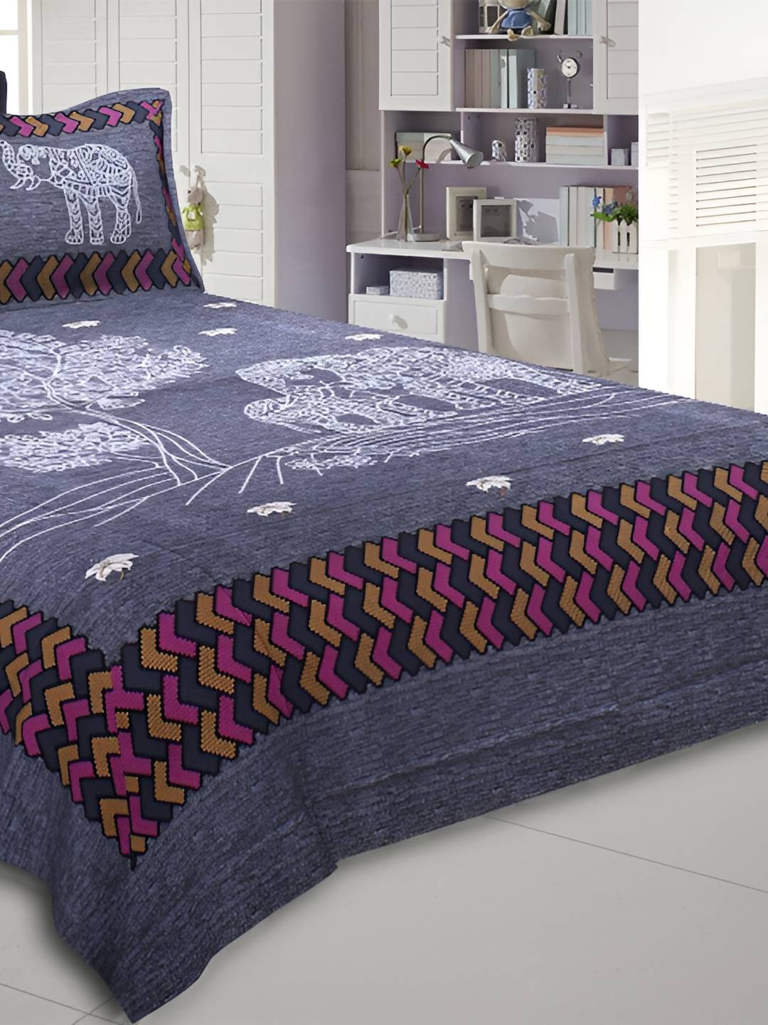 BED-SHEET.COM Blue & White Ethnic Motifs Cotton 240 TC King Bedsheet With 2 Pillow Covers
BED-SHEET.COM Blue & White Ethnic Motifs Cotton 240 TC King Bedsheet With 2 Pillow Covers