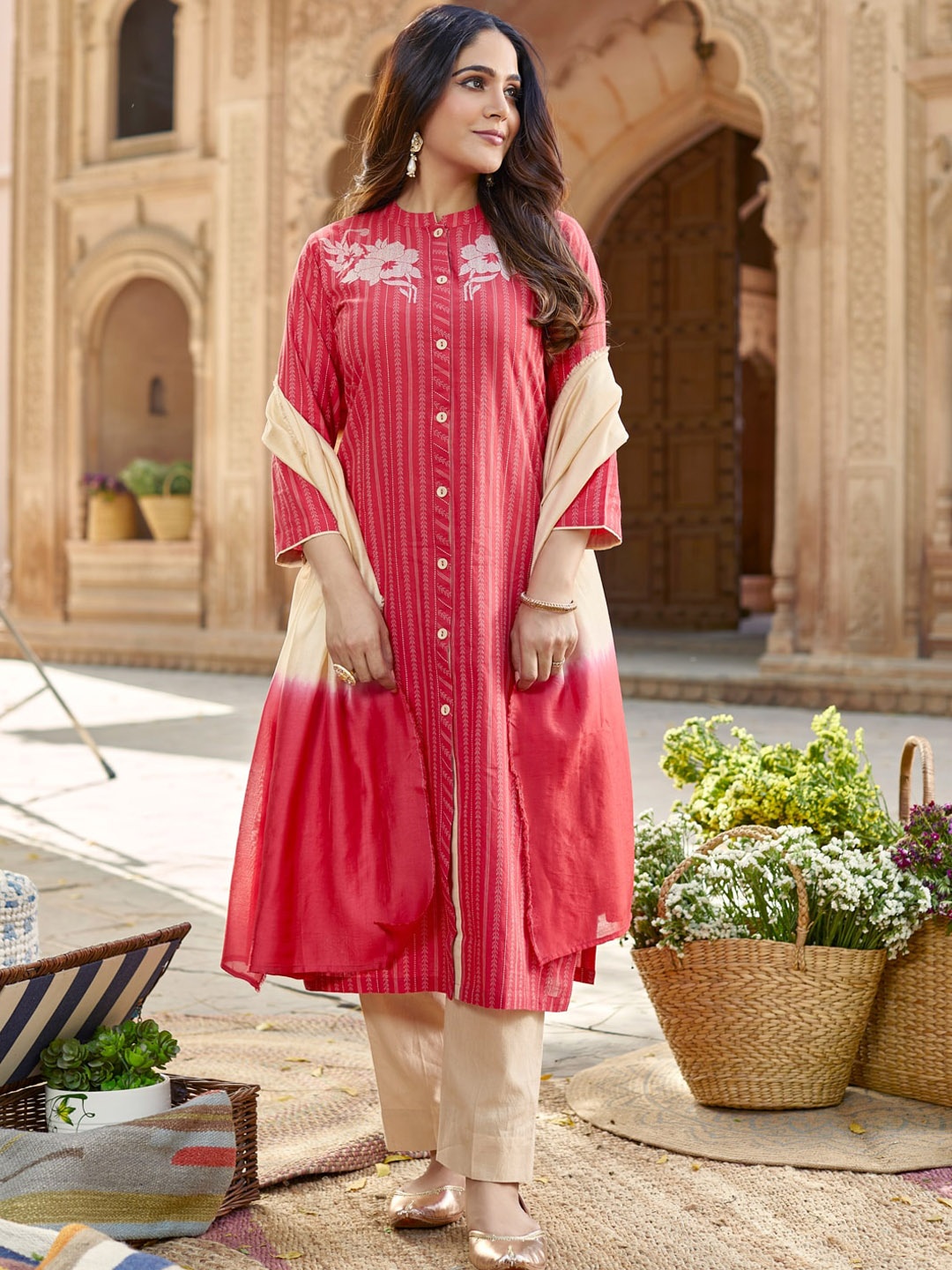 WOMEN PLUS Regular Thread Work Pure Cotton A Line Kurta With Trousers & Dupatta, Red
WOMEN PLUS Regular Thread Work Pure Cotton A Line Kurta With Trousers & Dupatta, Red