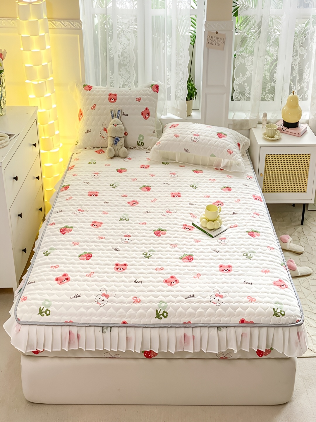 JC HOME White & Pink Cartoon Characters 160 TC Fitted Queen Bedsheet with 2 Pillow Covers
JC HOME White & Pink Cartoon Characters 160 TC Fitted Queen Bedsheet with 2 Pillow Covers