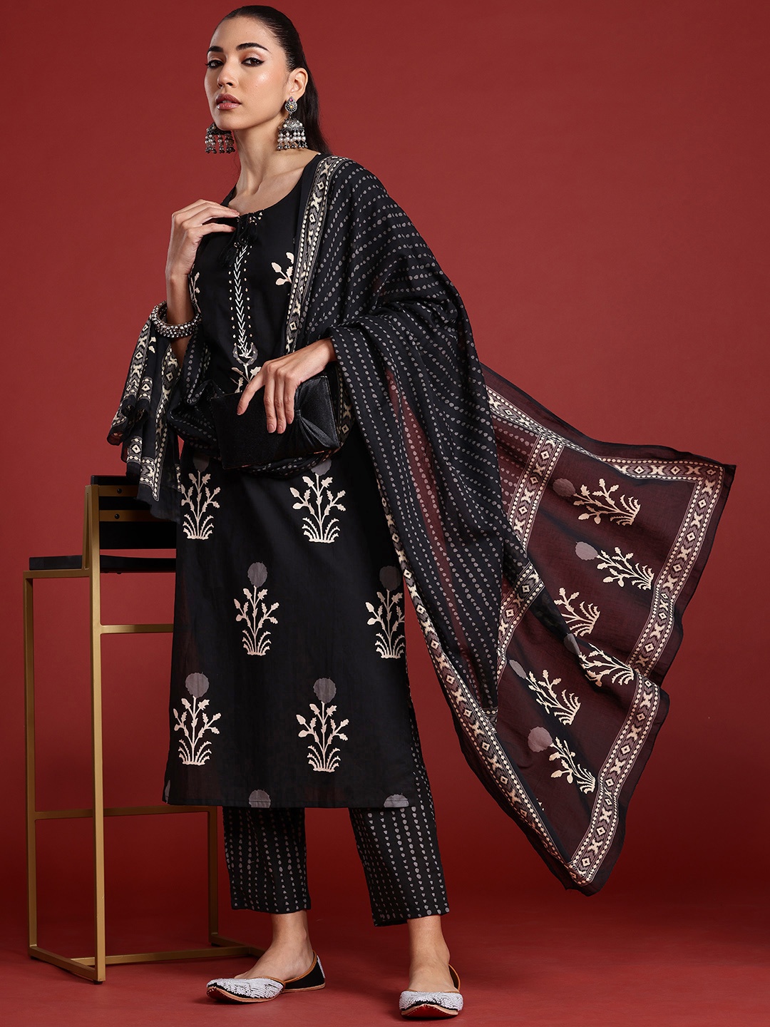 Indo Era Floral Printed Kantha Work Pure Cotton Kurta With Trousers & Dupatta, Black
Indo Era Floral Printed Kantha Work Pure Cotton Kurta With Trousers & Dupatta, Black
