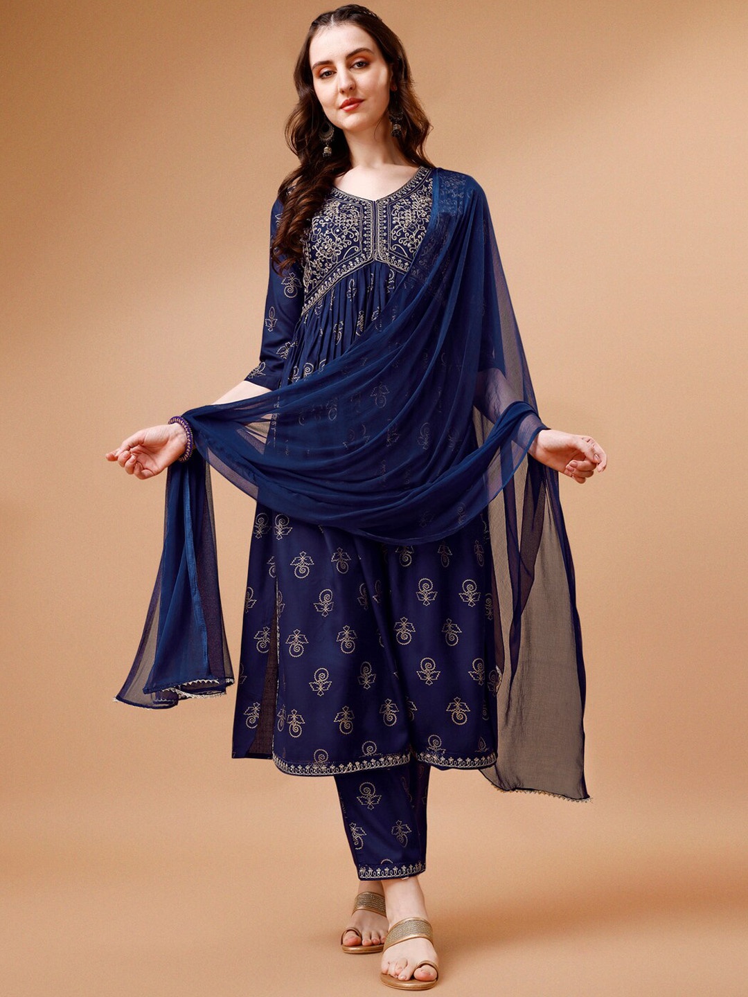 KALINI Ethnic Motifs Embroidered Regular Thread Work Kurta With Trousers & Dupatta, Navy blue
KALINI Ethnic Motifs Embroidered Regular Thread Work Kurta With Trousers & Dupatta, Navy blue