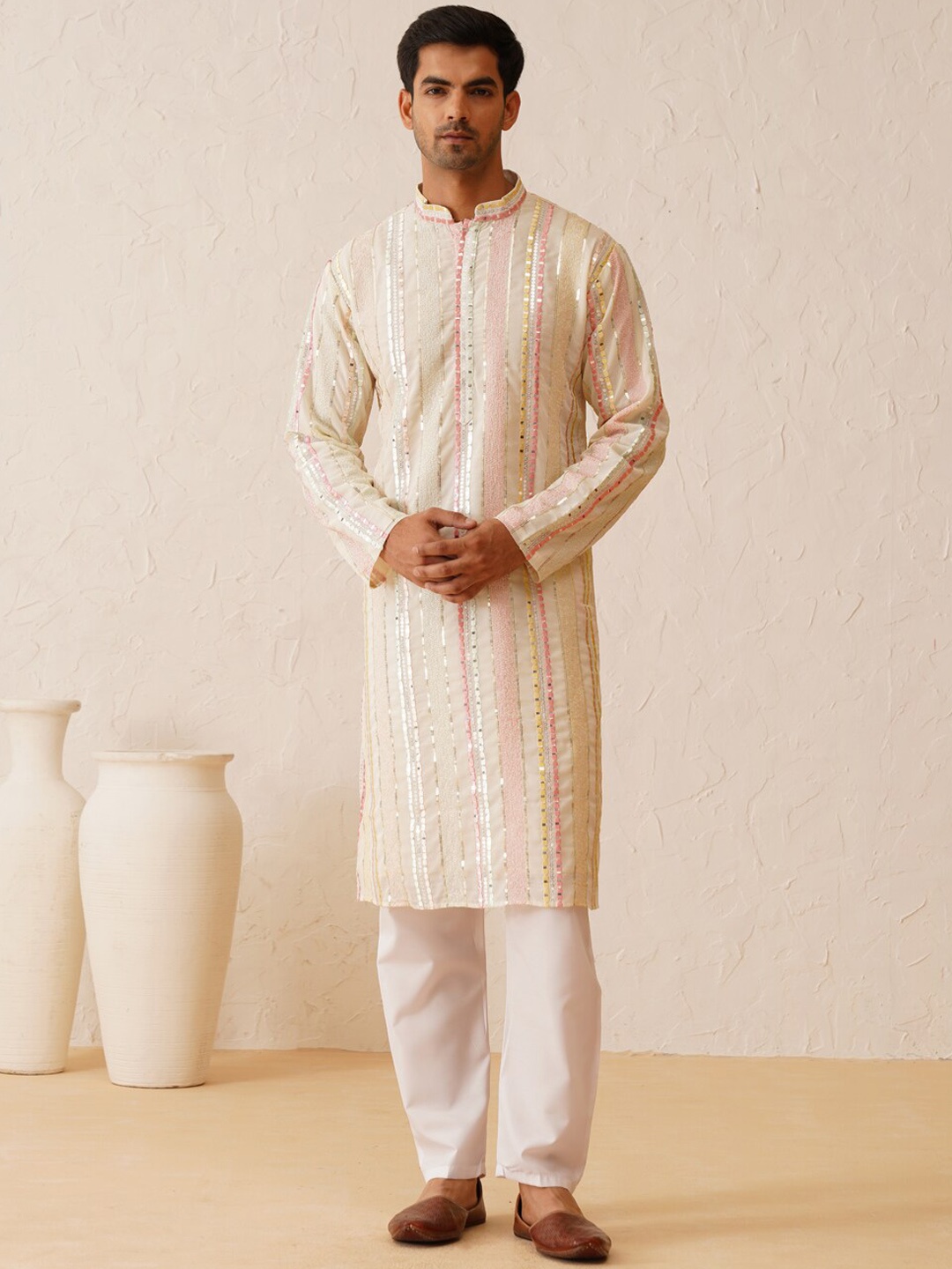 SOJANYA LUXE Embroidered Mandarin Collar Long Sleeves Cotton Straight Kurta, Off white
SOJANYA LUXE Embroidered Mandarin Collar Long Sleeves Cotton Straight Kurta, Off white