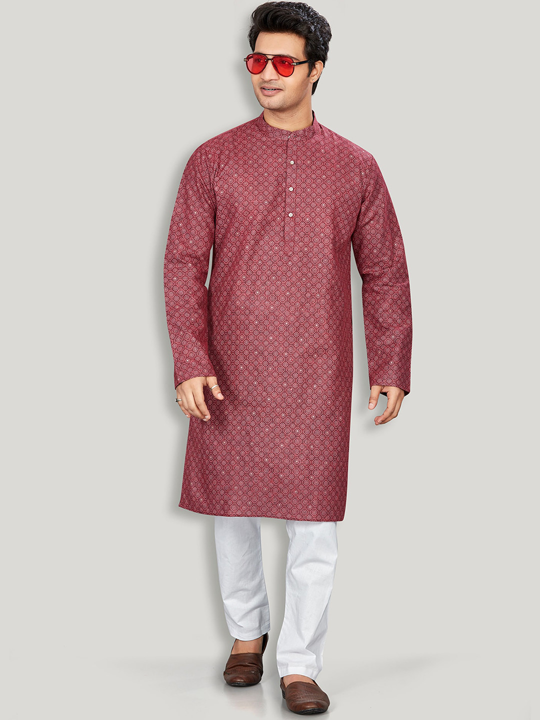 Authentics Geometric Woven Design Mandarin Collar Panelled Straight Linen Kurta, Maroon
Authentics Geometric Woven Design Mandarin Collar Panelled Straight Linen Kurta, Maroon