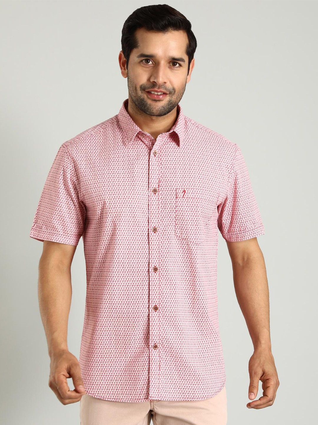 Indian Terrain Micro Ditsy Printed Classic Slim Fit Pure Cotton Casual Shirt, Red
Indian Terrain Micro Ditsy Printed Classic Slim Fit Pure Cotton Casual Shirt, Red