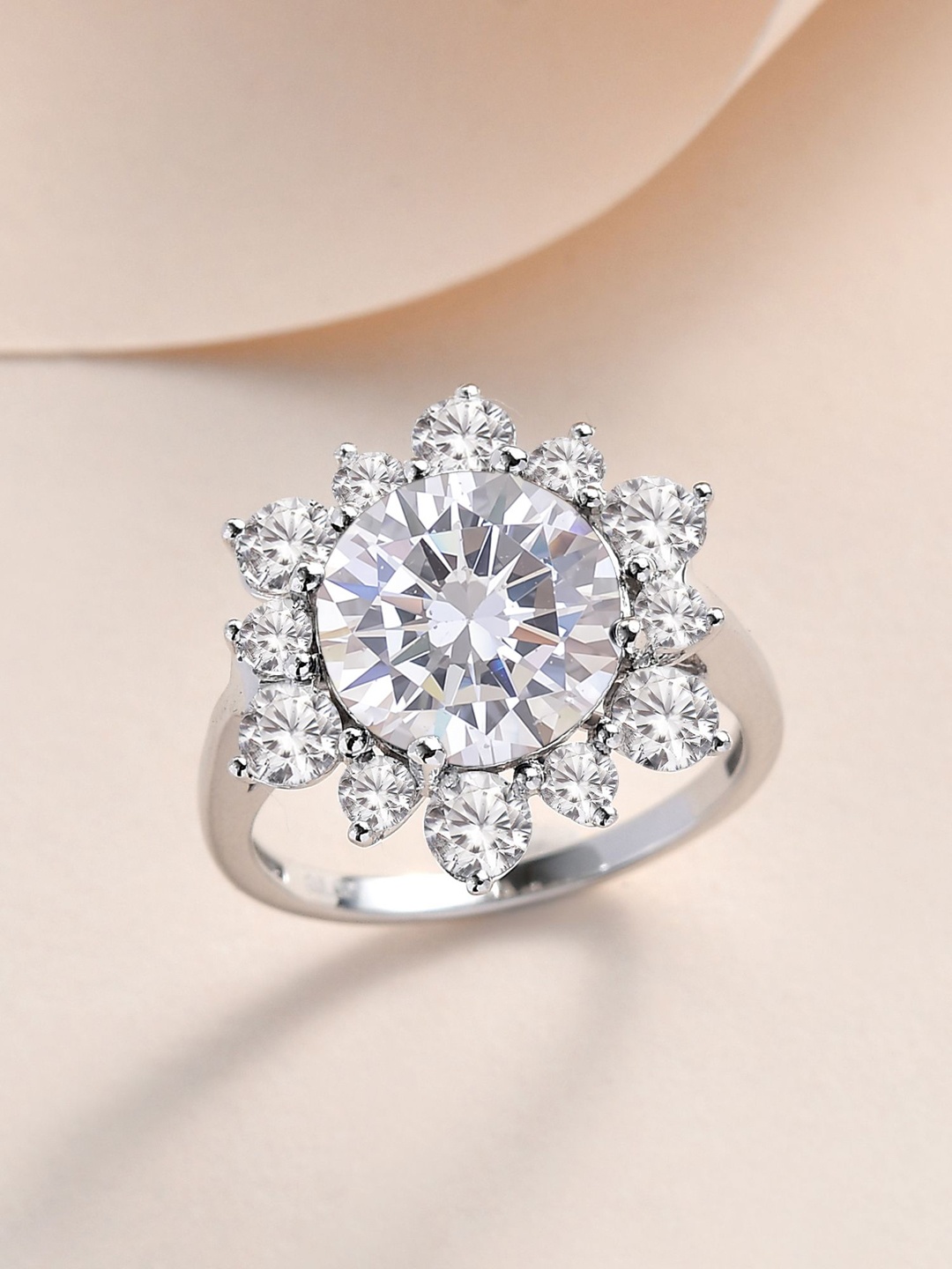 Ornate Jewels Rhodium-Plated 925 Sterling Silver American Diamond Flower Halo Ring
Ornate Jewels Rhodium-Plated 925 Sterling Silver American Diamond Flower Halo Ring