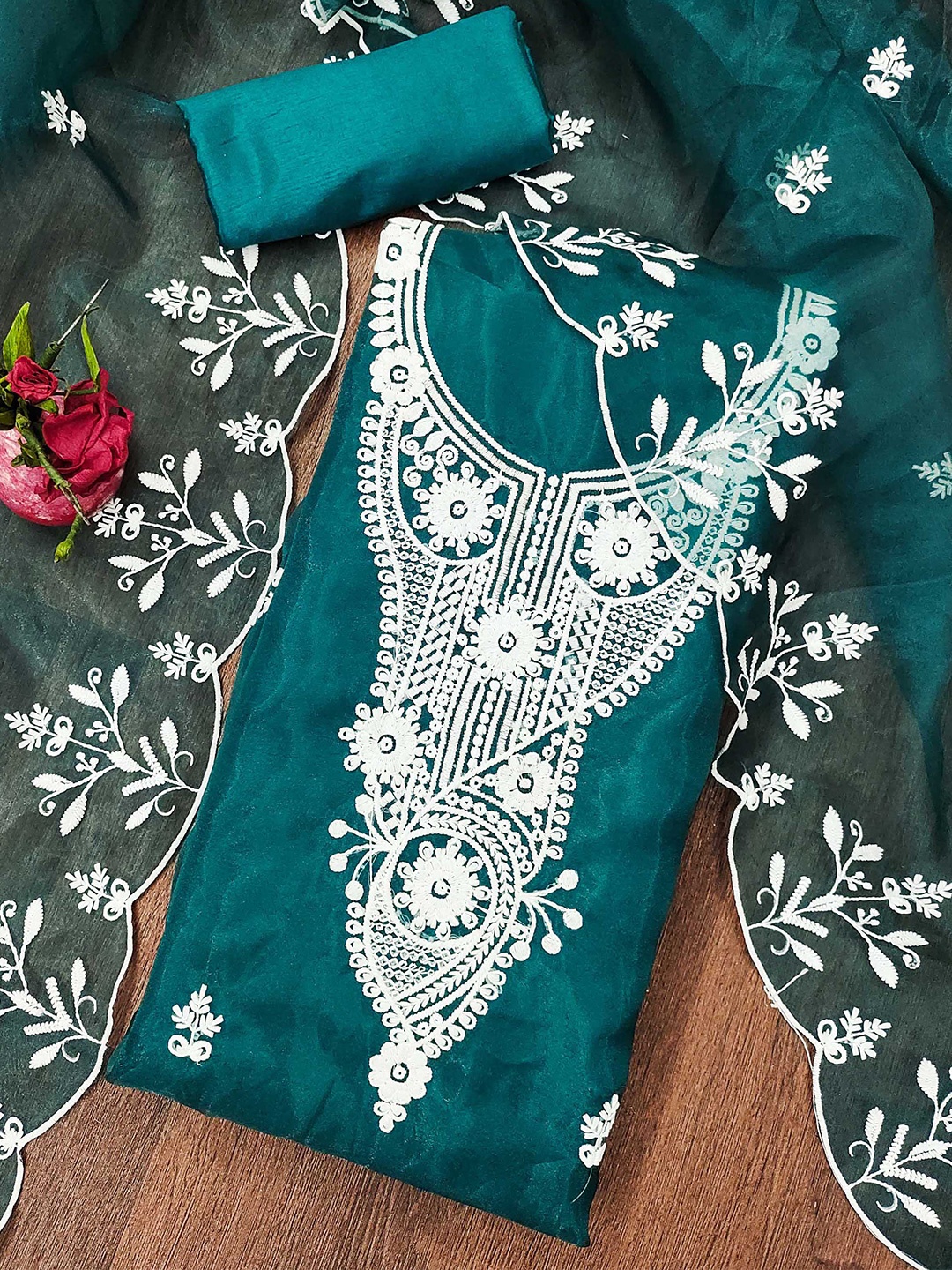 KALINI Ethnic Motifs Beads And Stones Embroidered Organza Unstitched Dress Material, Sea green
KALINI Ethnic Motifs Beads And Stones Embroidered Organza Unstitched Dress Material, Sea green