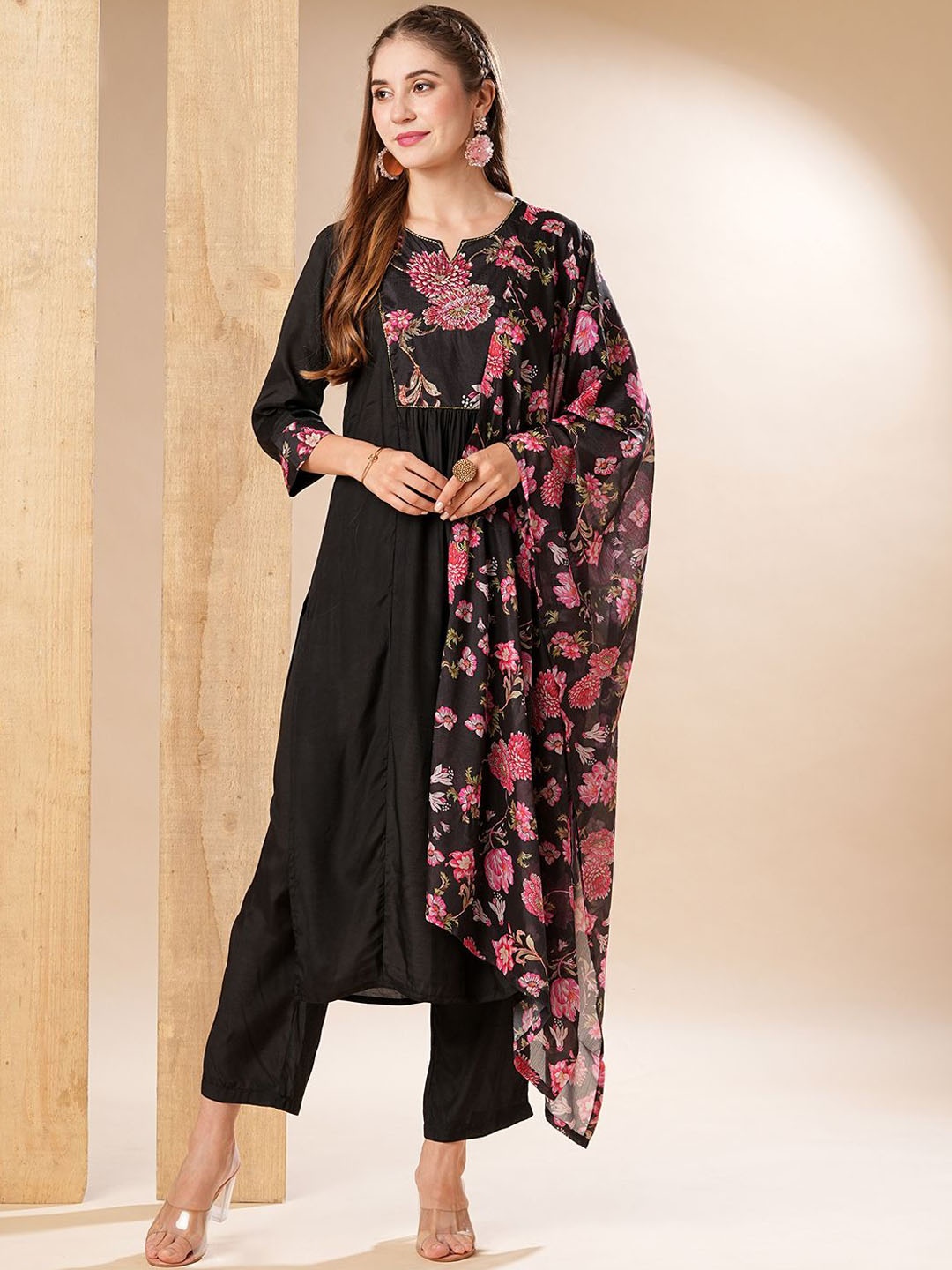 FASHOR Floral Embroidered Pleated Sequinned A-Line Kurta With Trousers & Dupatta, Black
FASHOR Floral Embroidered Pleated Sequinned A-Line Kurta With Trousers & Dupatta, Black