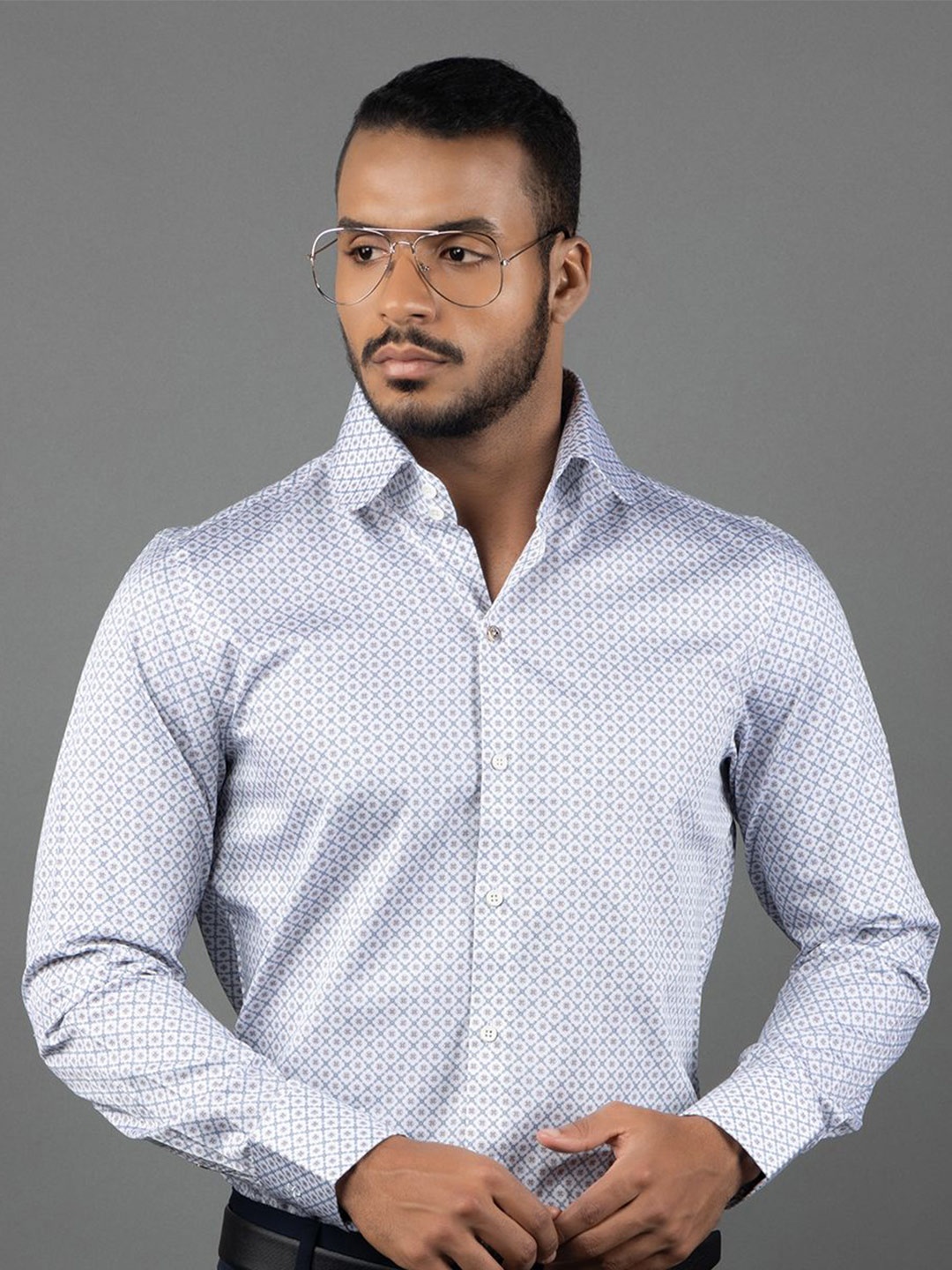 LOUIS STITCH Comfort Micro Ditsy Printed Club Collar Pure Cotton Formal Shirt, White
LOUIS STITCH Comfort Micro Ditsy Printed Club Collar Pure Cotton Formal Shirt, White