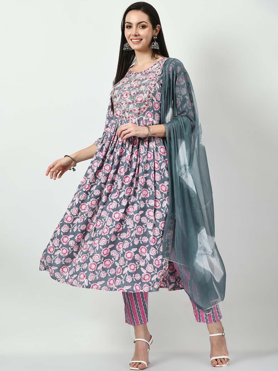 AnjuShree Choice Floral Embroidered Angrakha A-Line Kurta With Harem Pants & Dupatta, Grey
AnjuShree Choice Floral Embroidered Angrakha A-Line Kurta With Harem Pants & Dupatta, Grey