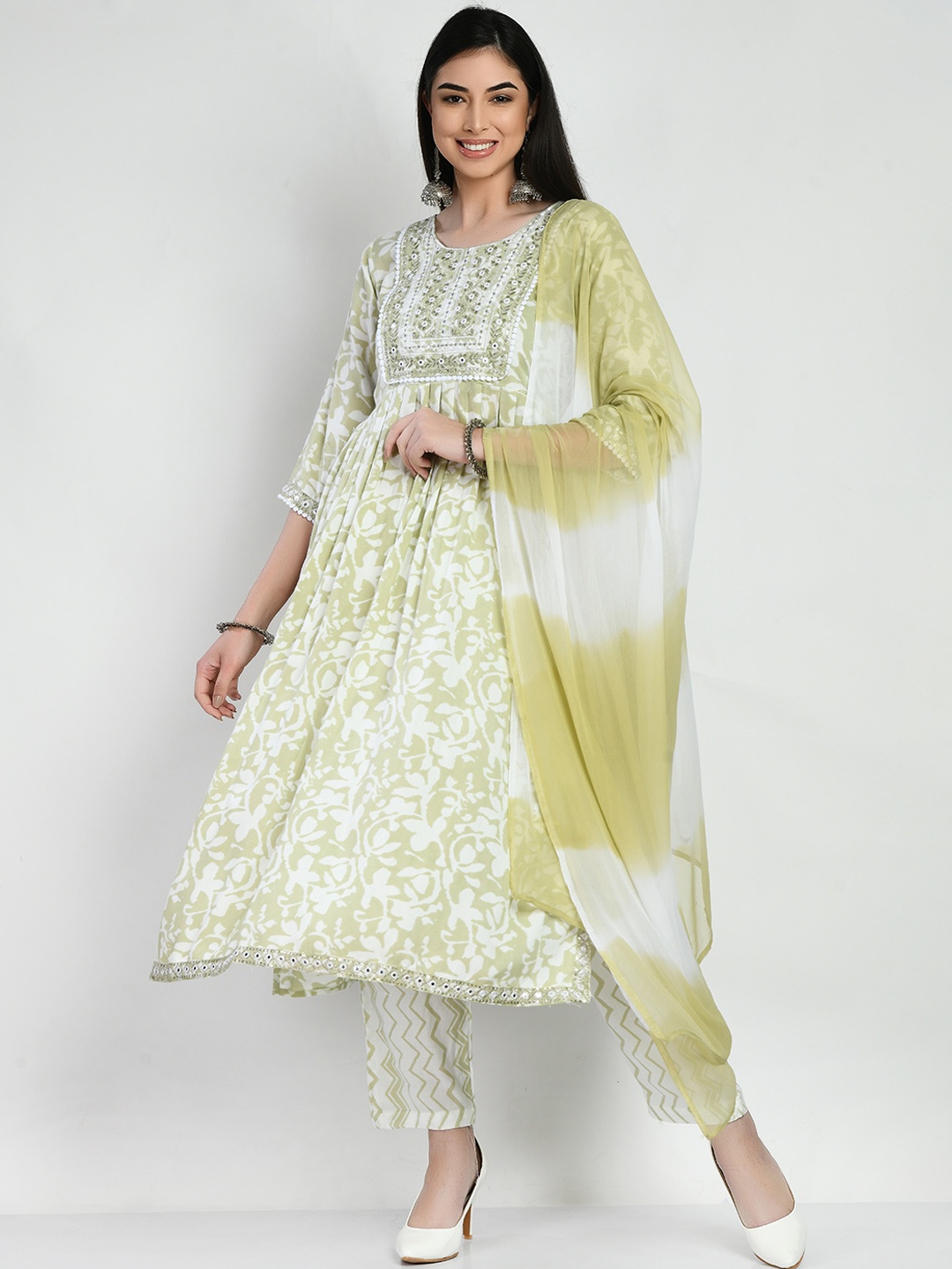 AnjuShree Choice Floral Embroidered Straight Kurta With Pyjamas & Dupatta, Sea green
AnjuShree Choice Floral Embroidered Straight Kurta With Pyjamas & Dupatta, Sea green