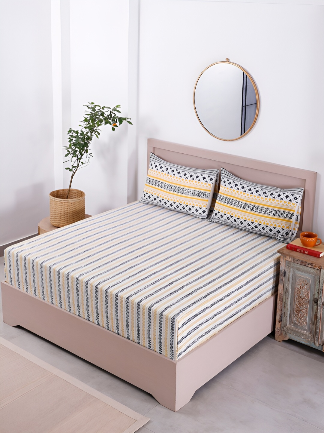 House of Pataudi Yellow Striped 130 TC Pure Cotton King Size Bedsheet & 2 Pillow Covers
House of Pataudi Yellow Striped 130 TC Pure Cotton King Size Bedsheet & 2 Pillow Covers