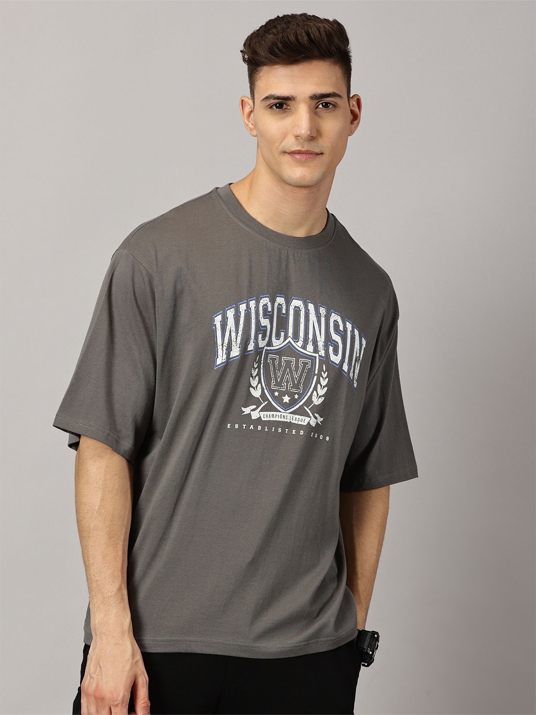 THE HOLLANDER Typography Printed Drop-Shoulder Sleeves Pure Cotton Oversized T-shirt, Grey
THE HOLLANDER Typography Printed Drop-Shoulder Sleeves Pure Cotton Oversized T-shirt, Grey
