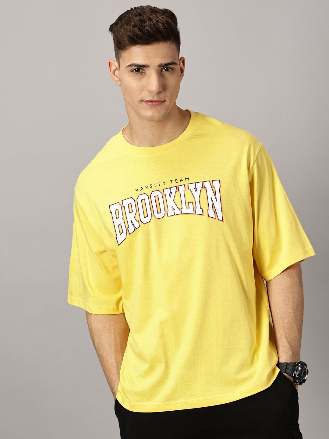 THE HOLLANDER Typography Printed Drop-Shoulder Sleeves Pure Cotton Oversized T-shirt, Gold
THE HOLLANDER Typography Printed Drop-Shoulder Sleeves Pure Cotton Oversized T-shirt, Gold