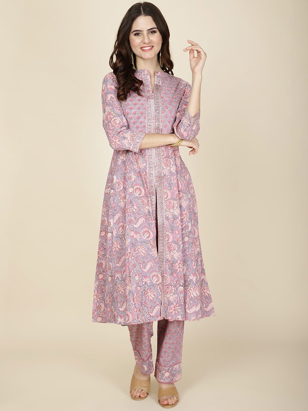 Meena Bazaar Floral Printed Mandarin Collar Regular A-Line Kurta with Trouser, Grey
Meena Bazaar Floral Printed Mandarin Collar Regular A-Line Kurta with Trouser, Grey