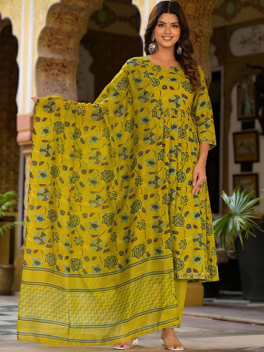 KALINI Floral Printed Regular Thread Work Straight Kurta With Trousers & Dupatta, Green
KALINI Floral Printed Regular Thread Work Straight Kurta With Trousers & Dupatta, Green