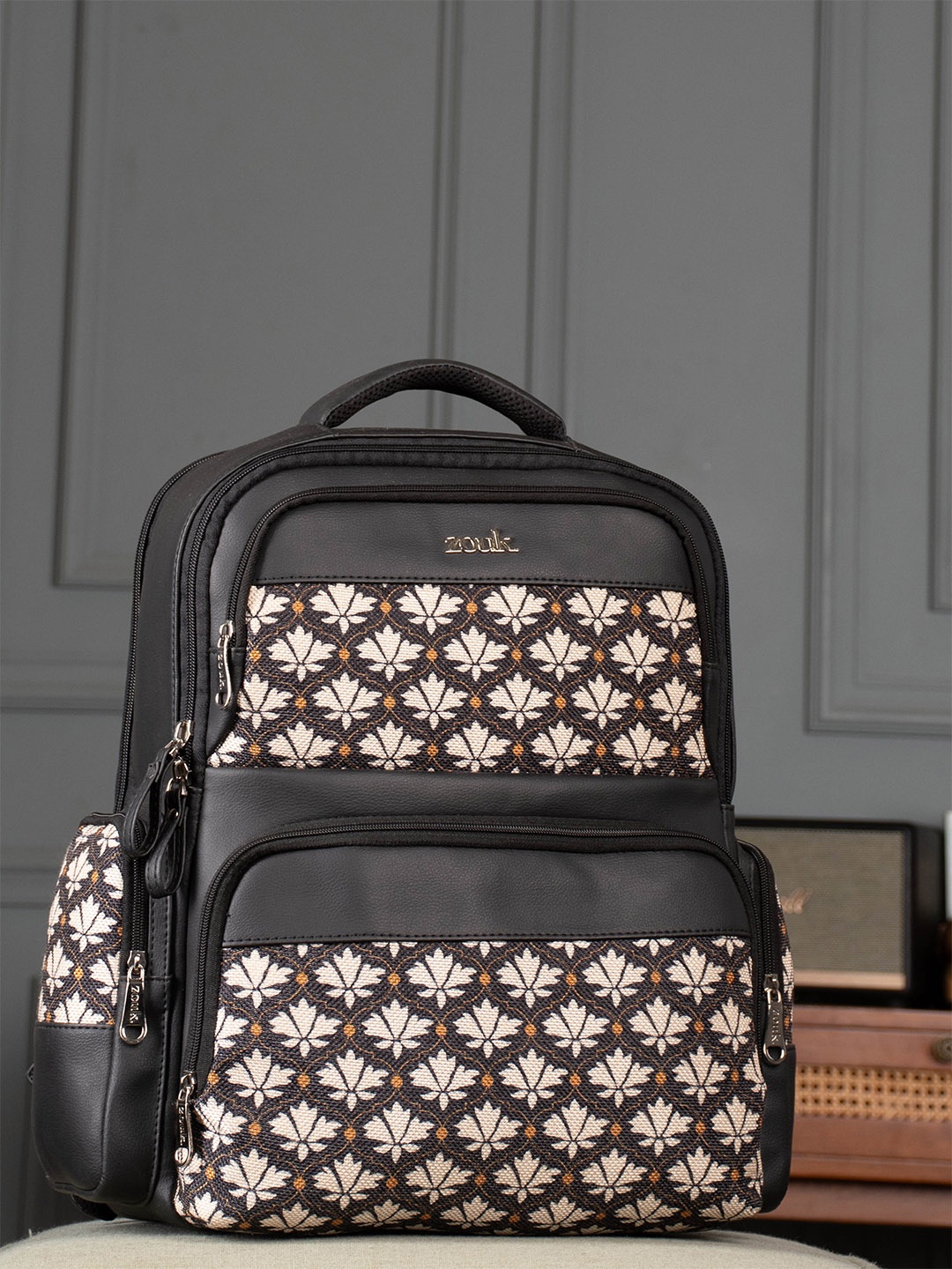 ZOUK Bidri Kaiser Consultant Unisex Floral Printed Backpack with Compression Straps, Black
ZOUK Bidri Kaiser Consultant Unisex Floral Printed Backpack with Compression Straps, Black