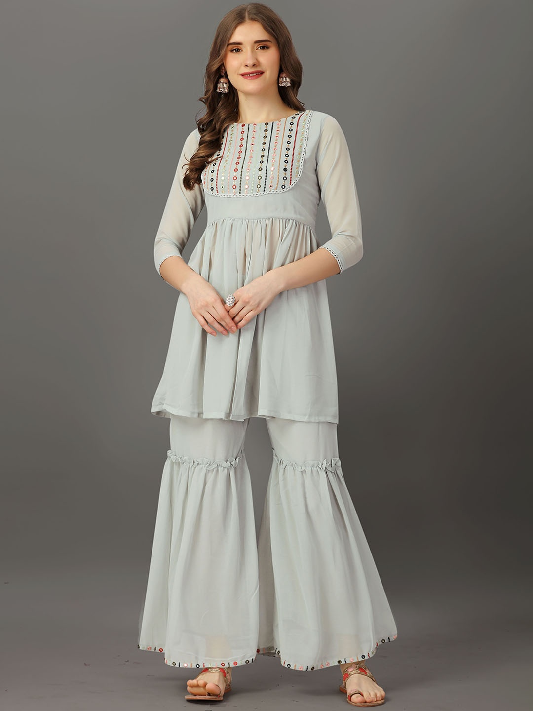 Fashion FRICKS Yoke Design Round Neck Three-Quarter Sleeves Kurti with Sharara, Grey
Fashion FRICKS Yoke Design Round Neck Three-Quarter Sleeves Kurti with Sharara, Grey