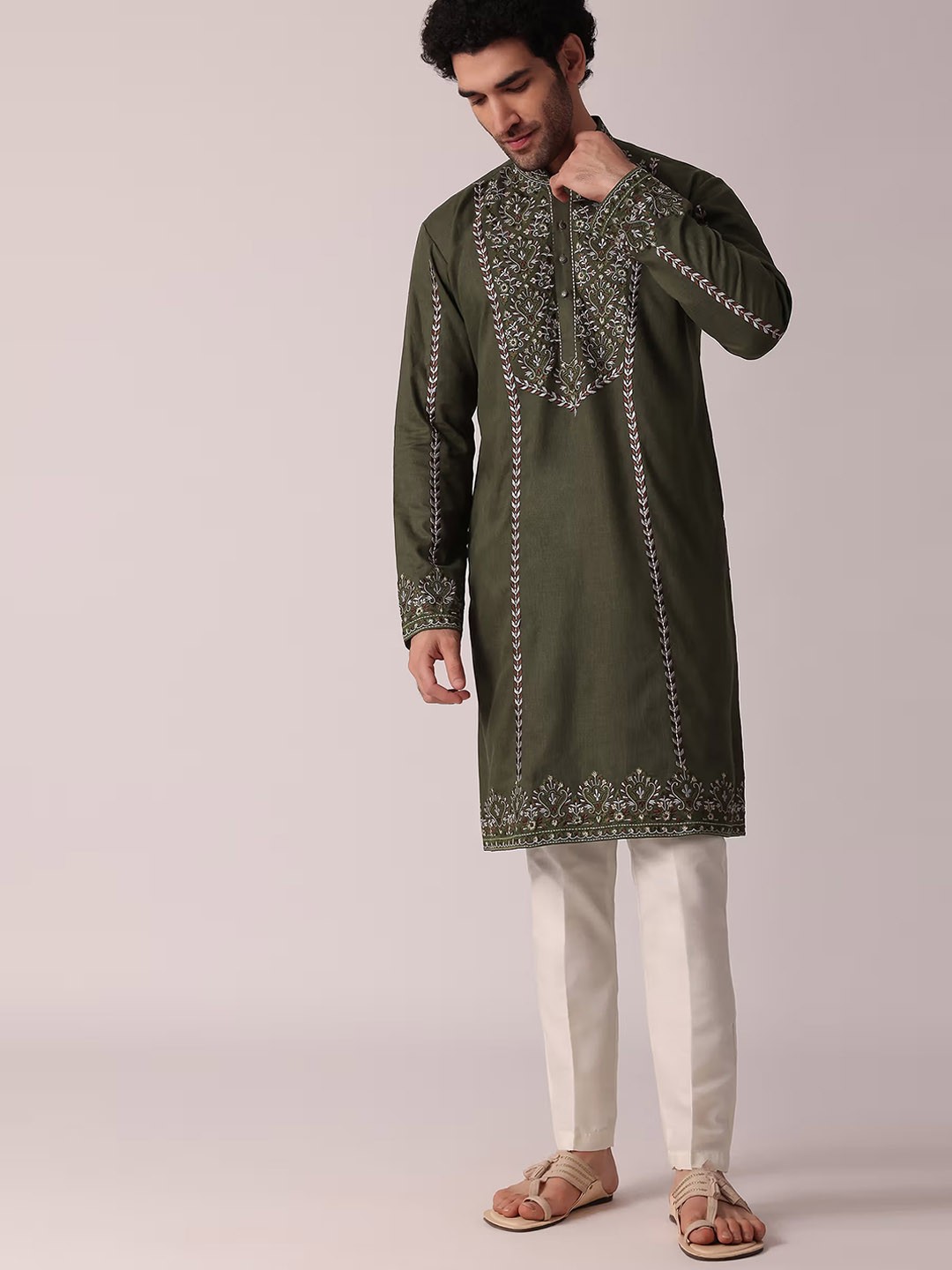 KALKI Fashion Men Ethnic Motifs Embroidered Regular Linen Kurta with Trousers, Green
KALKI Fashion Men Ethnic Motifs Embroidered Regular Linen Kurta with Trousers, Green