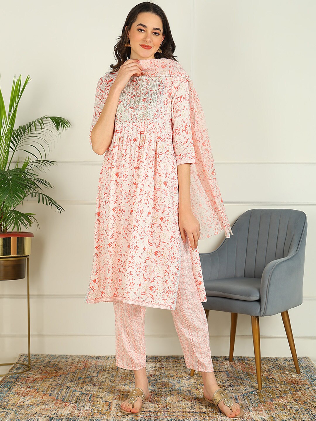 Anouk Women Ethnic Motifs Printed Regular Sequinned Kurta with Trousers & With Dupatta, Orange
Anouk Women Ethnic Motifs Printed Regular Sequinned Kurta with Trousers & With Dupatta, Orange