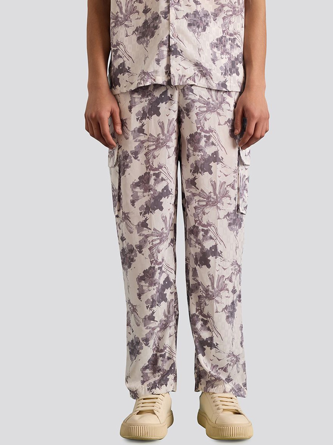 Muvazo Printed Regular Fit Track Pants, Lavender