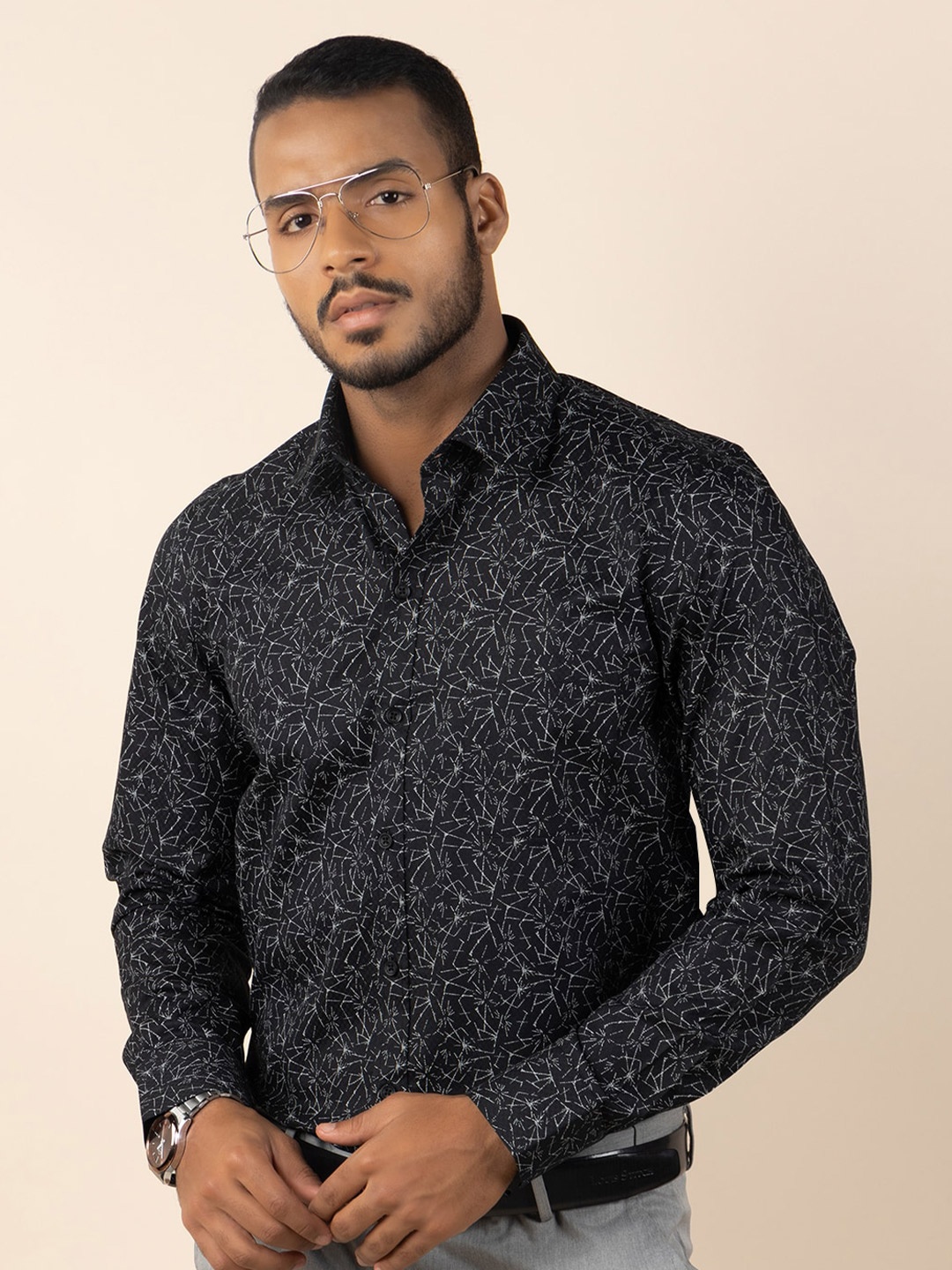 LOUIS STITCH Comfort Abstract Printed Semi Spread Collar Pure Cotton Formal Shirt, Black
LOUIS STITCH Comfort Abstract Printed Semi Spread Collar Pure Cotton Formal Shirt, Black