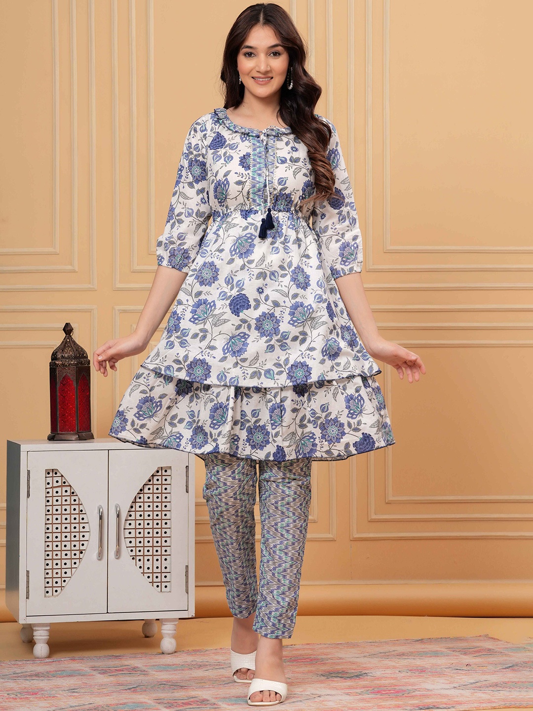 JAHIDA COMFORT WITH STYLE Floral Printed Layered Pure Cotton Kurta with Trouser, White
JAHIDA COMFORT WITH STYLE Floral Printed Layered Pure Cotton Kurta with Trouser, White