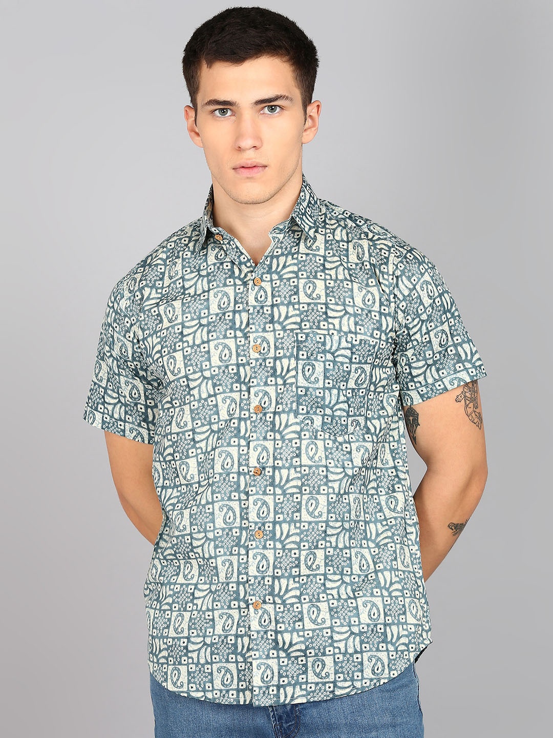 BLOCKS OF INDIA Comfort Ethnic Motifs Printed Spread Collar Cotton Casual Shirt, Grey
BLOCKS OF INDIA Comfort Ethnic Motifs Printed Spread Collar Cotton Casual Shirt, Grey