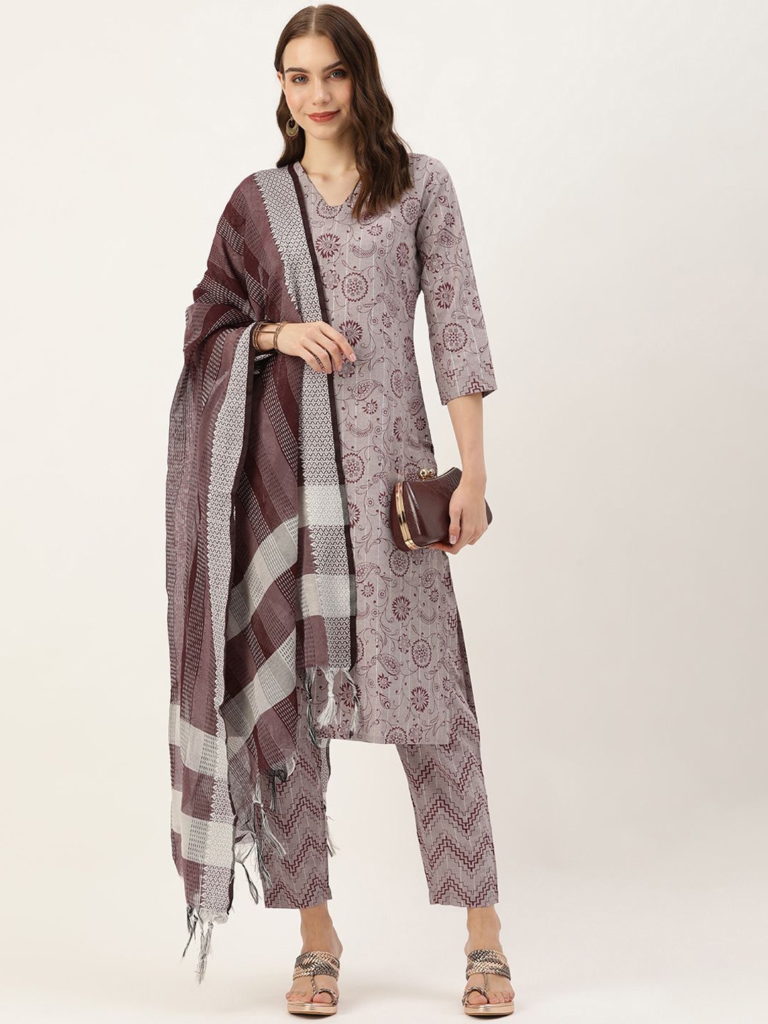 KALINI Women Floral Embroidered Regular Patchwork Kurta with Trousers & With Dupatta, Mauve
KALINI Women Floral Embroidered Regular Patchwork Kurta with Trousers & With Dupatta, Mauve