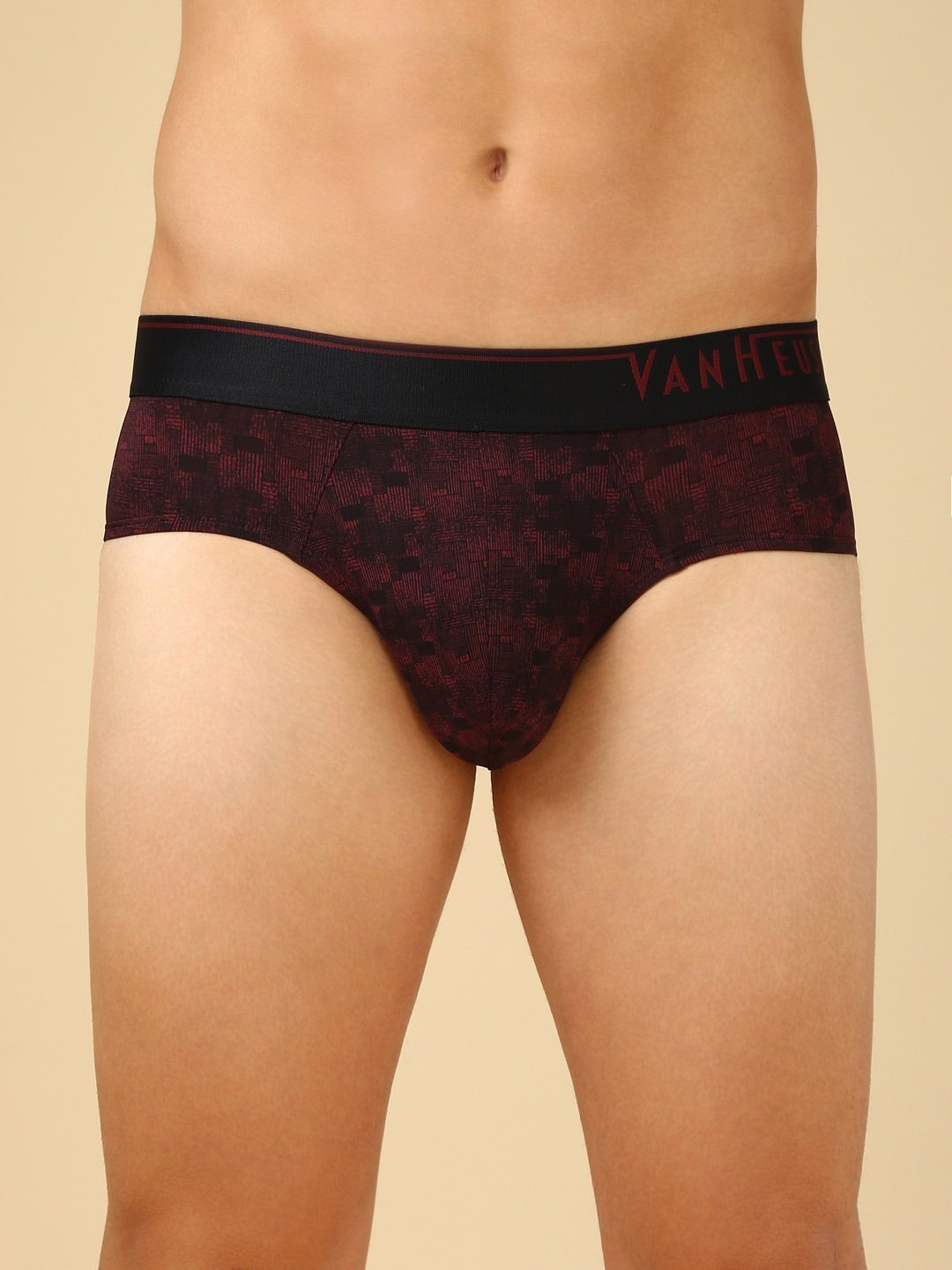 Van Heusen Men Printed 4 Way Stretch And Body Defining Fit Brief IHIQBR1SP1930008, Maroon
Van Heusen Men Printed 4 Way Stretch And Body Defining Fit Brief IHIQBR1SP1930008, Maroon