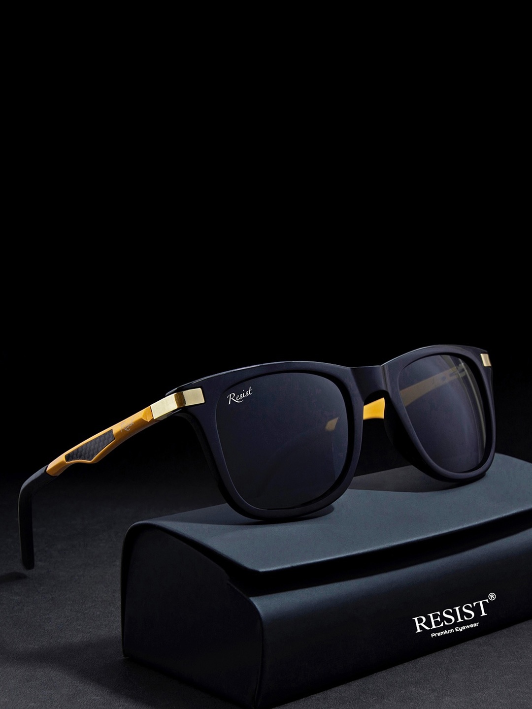 RESIST EYEWEAR Unisex Wayfarer Sunglasses with UV Protected Lens MARK GF BLACK4, Black
RESIST EYEWEAR Unisex Wayfarer Sunglasses with UV Protected Lens MARK GF BLACK4, Black