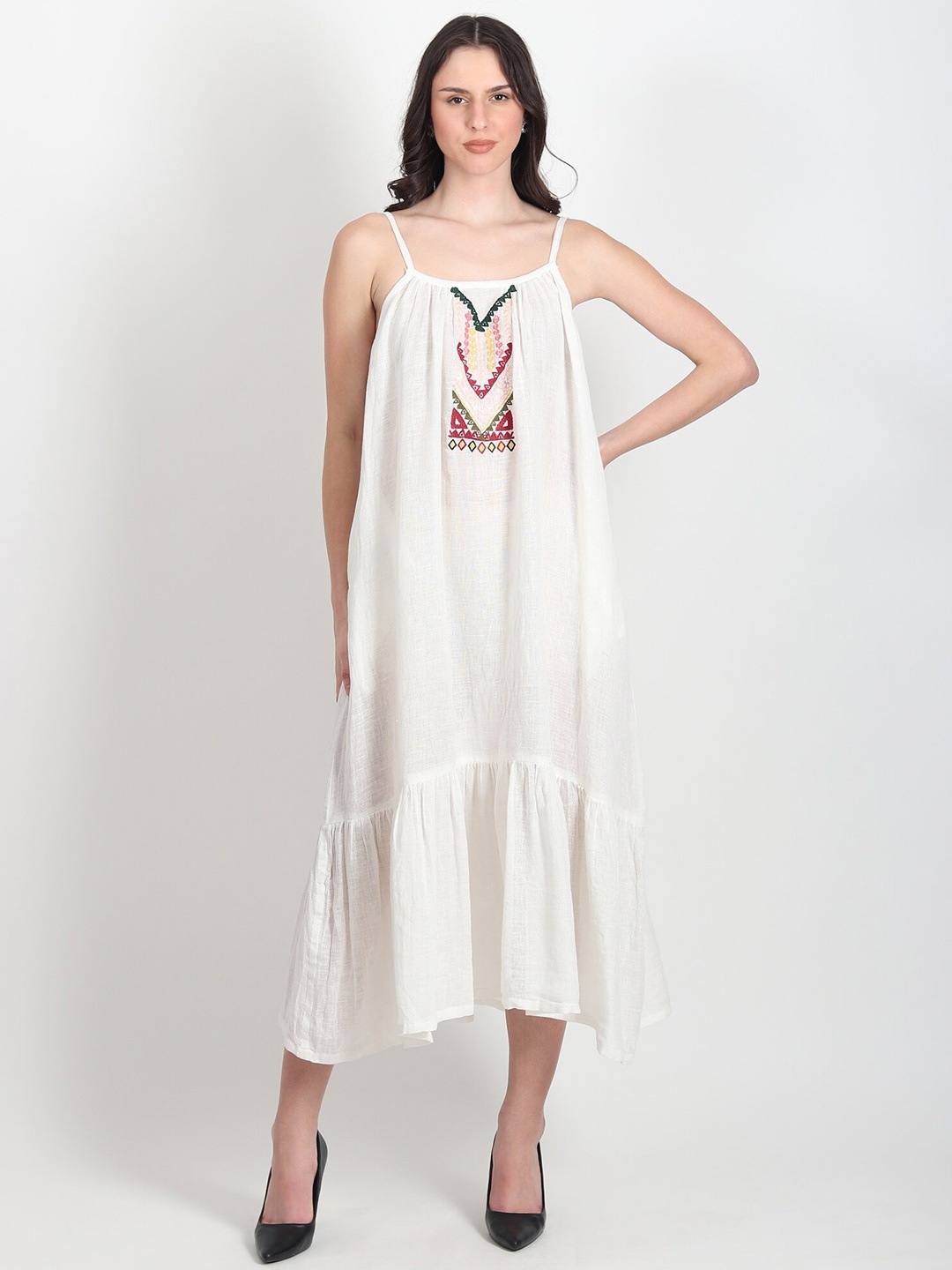 Art Avenue Geometric Embroidered Shoulder Straps Detailed Cotton A-Line Midi Dress, White
Art Avenue Geometric Embroidered Shoulder Straps Detailed Cotton A-Line Midi Dress, White