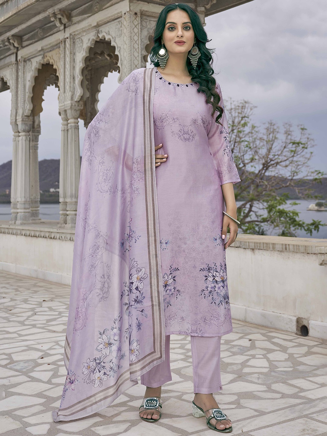 TWINS LADY Women Floral Printed Regular Kantha Work Kurta with Trousers & With Dupatta, Pink
TWINS LADY Women Floral Printed Regular Kantha Work Kurta with Trousers & With Dupatta, Pink