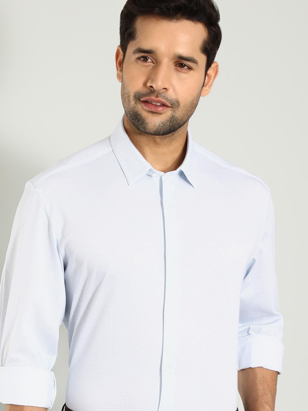 Indian Terrain Classic Slim Fit Textured Self Design Cut Away Collar Cotton Casual Shirt, White
Indian Terrain Classic Slim Fit Textured Self Design Cut Away Collar Cotton Casual Shirt, White