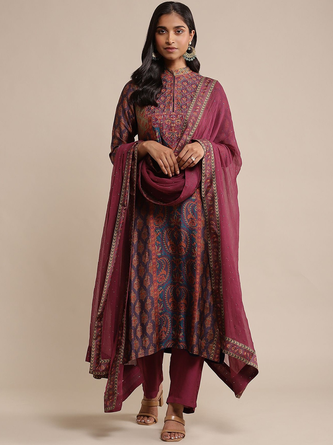 Ritu Kumar Women Ethnic Motifs Printed Regular Pure Silk Kurta Trousers & Dupatta, Purple
Ritu Kumar Women Ethnic Motifs Printed Regular Pure Silk Kurta Trousers & Dupatta, Purple