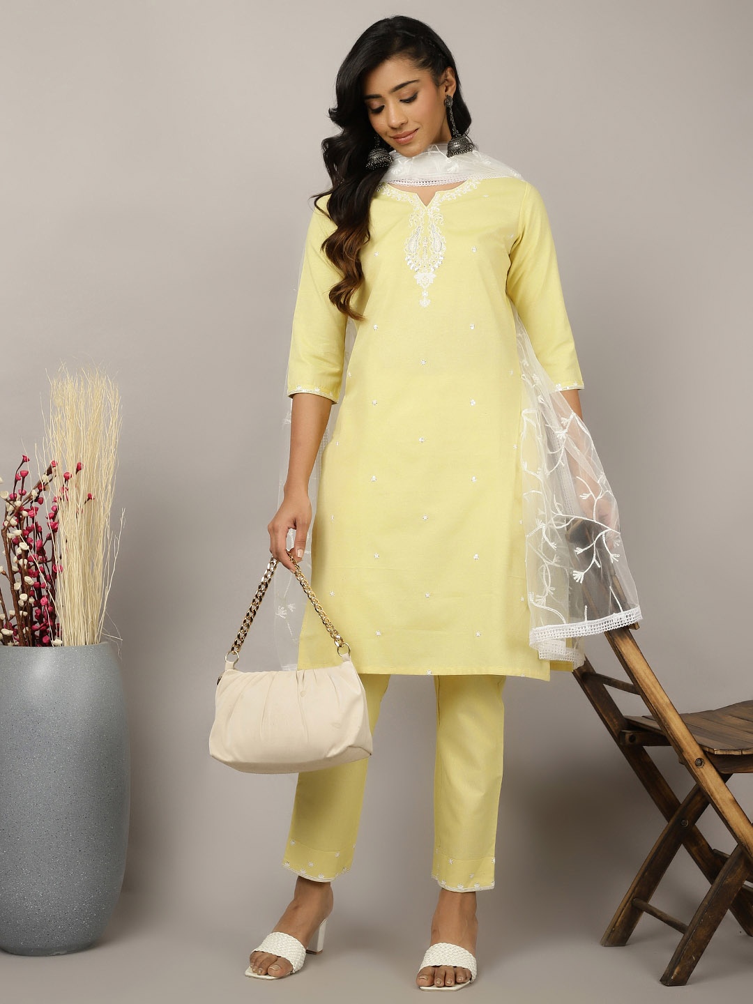 Jaipur Kurti Women Embroidered Regular Thread Work Pure Cotton Kurta Trousers With Dupatta, Yellow
Jaipur Kurti Women Embroidered Regular Thread Work Pure Cotton Kurta Trousers With Dupatta, Yellow
