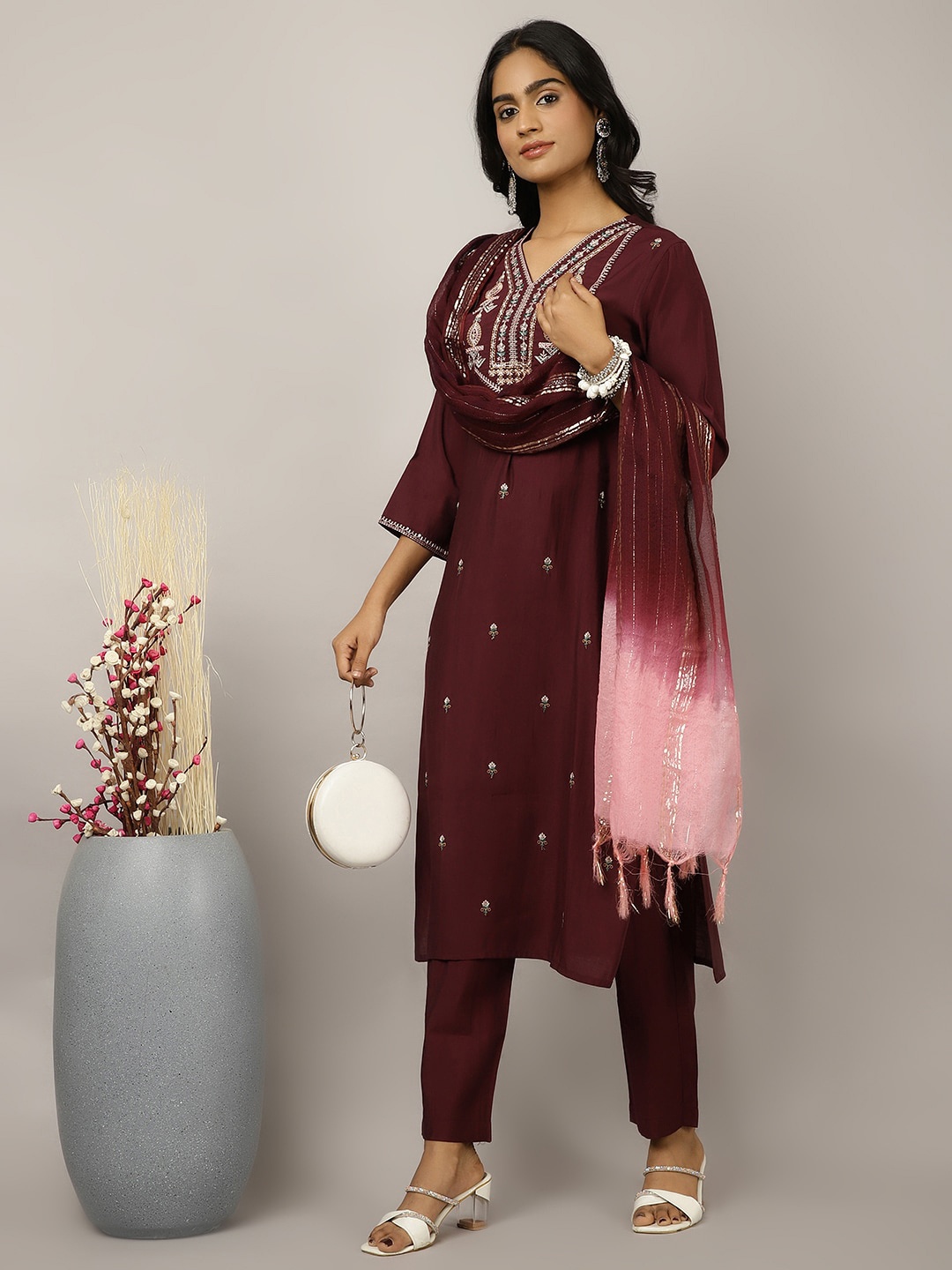 Jaipur Kurti Women Embroidered Regular Thread Work Kurta Trousers With Dupatta, Maroon
Jaipur Kurti Women Embroidered Regular Thread Work Kurta Trousers With Dupatta, Maroon