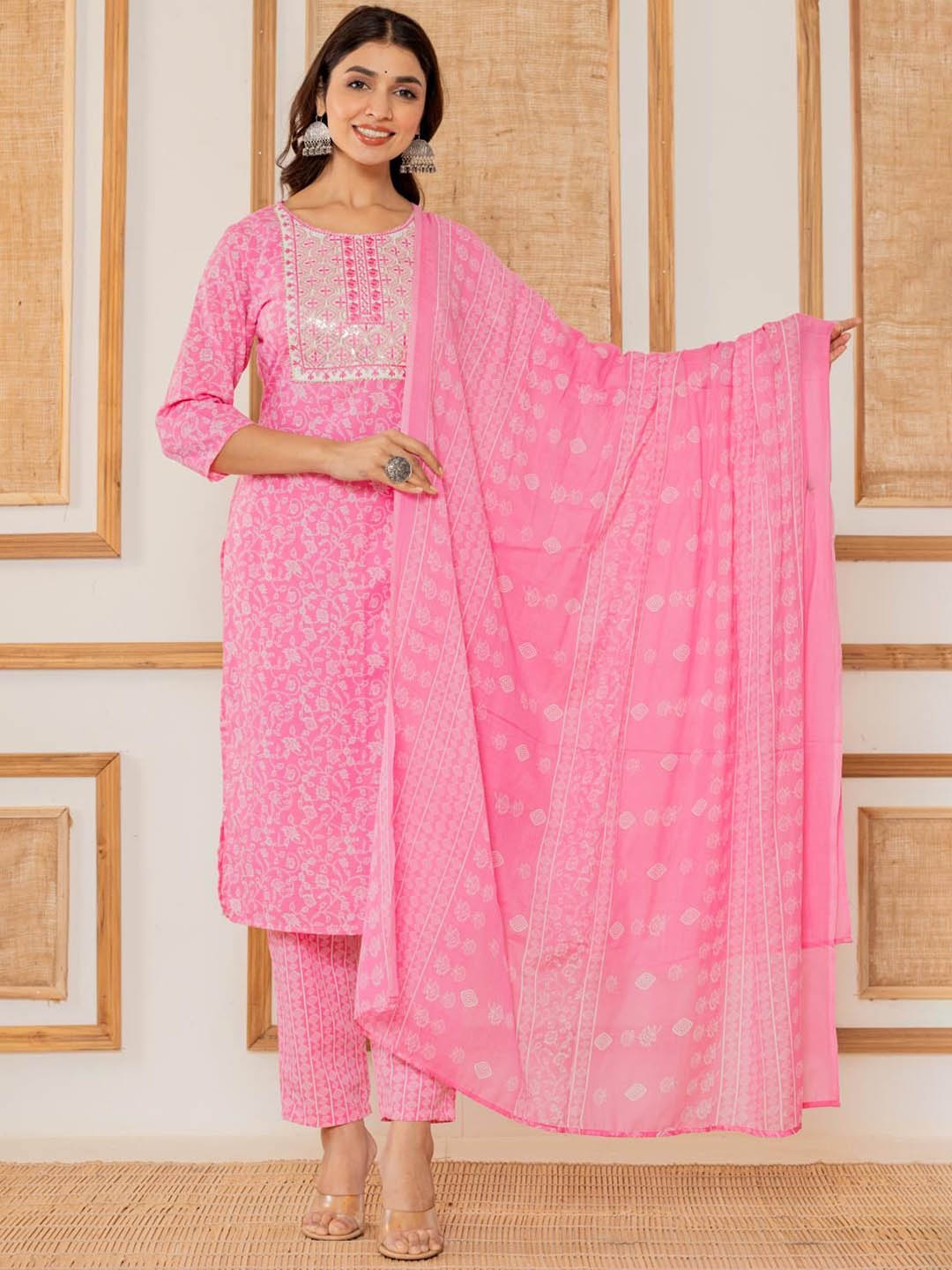 Varanga Women Floral Printed Regular Thread Work Kurta with Trousers & With Dupatta, Pink
Varanga Women Floral Printed Regular Thread Work Kurta with Trousers & With Dupatta, Pink