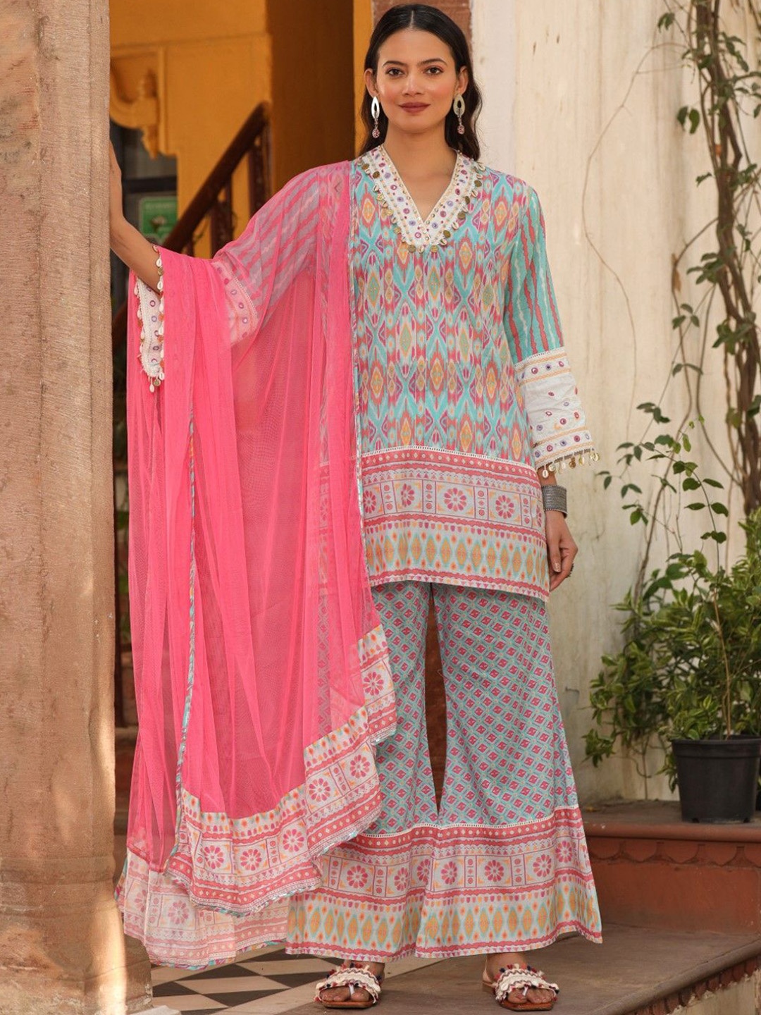 Juniper Women Ethnic Motifs Printed Regular Kurti with Trousers & With Dupatta, Blue
Juniper Women Ethnic Motifs Printed Regular Kurti with Trousers & With Dupatta, Blue